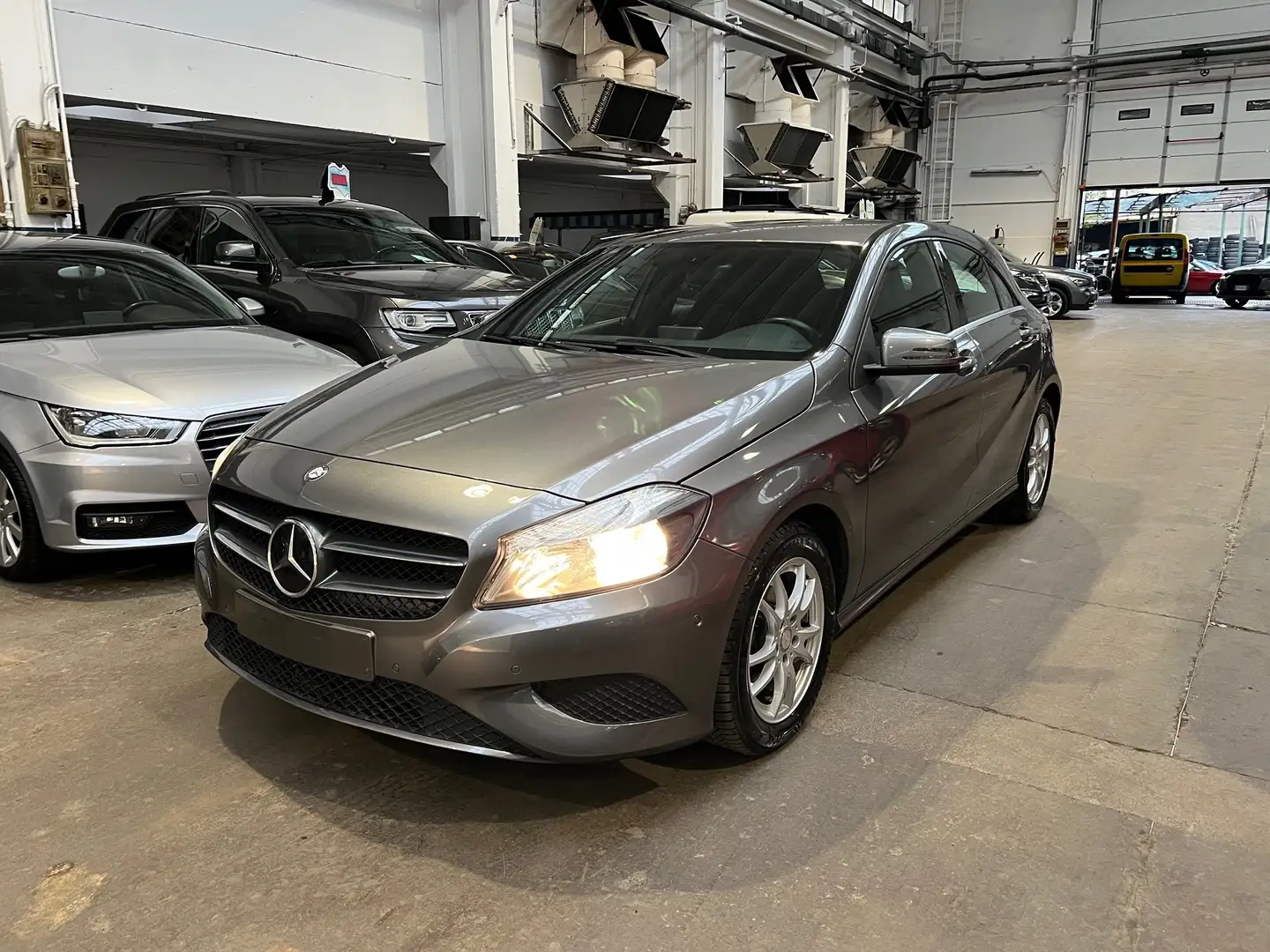 Mercedes-Benz A 180 A 180 Sport prezzo reale solo 61000 km Gris - 1