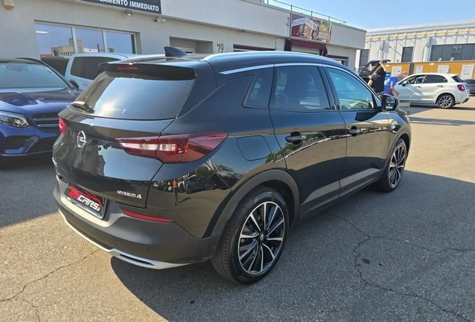 Opel Grandland X 1.6 Hybrid4 Plug-in aut. AWD PERMUTE Nero - 2