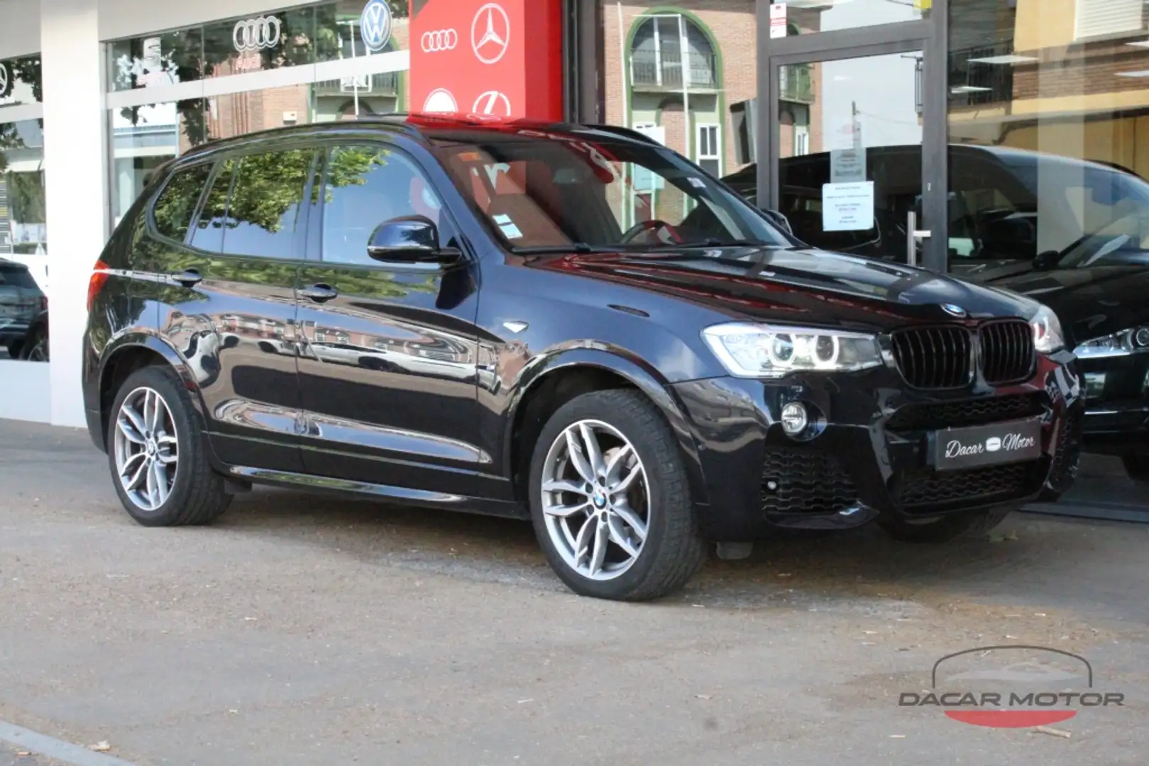 BMW X3 xDrive 30dA Schwarz - 1