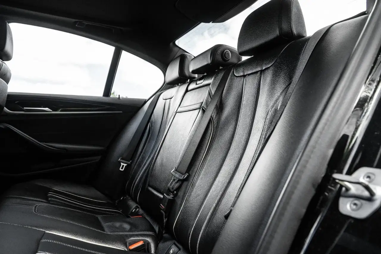 BMW 5 Series photo BMW 5 Series