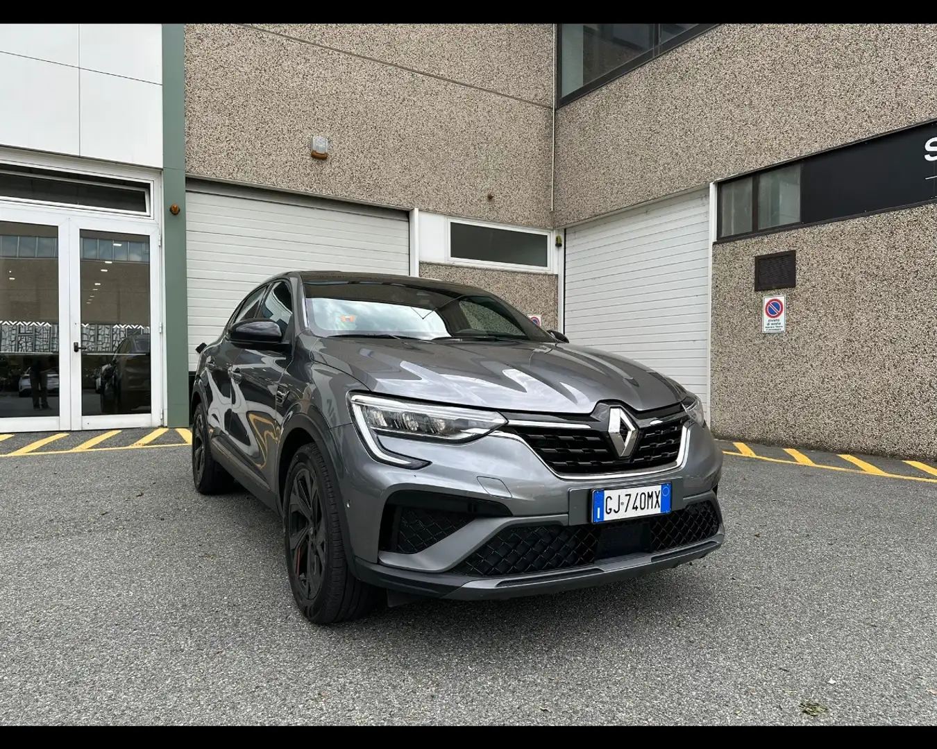 Renault Arkana 1.6 E-TECH FULL HYBRID R.S. LINE FAST TRACK Gris - 1