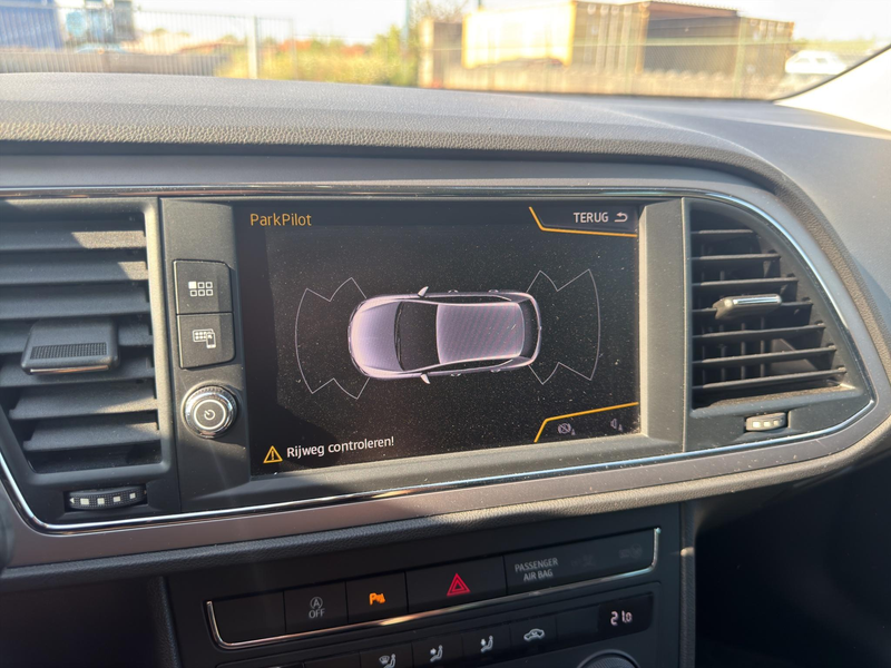 SEAT Leon 1.0 EcoTSI Style Business Intense — photo 15