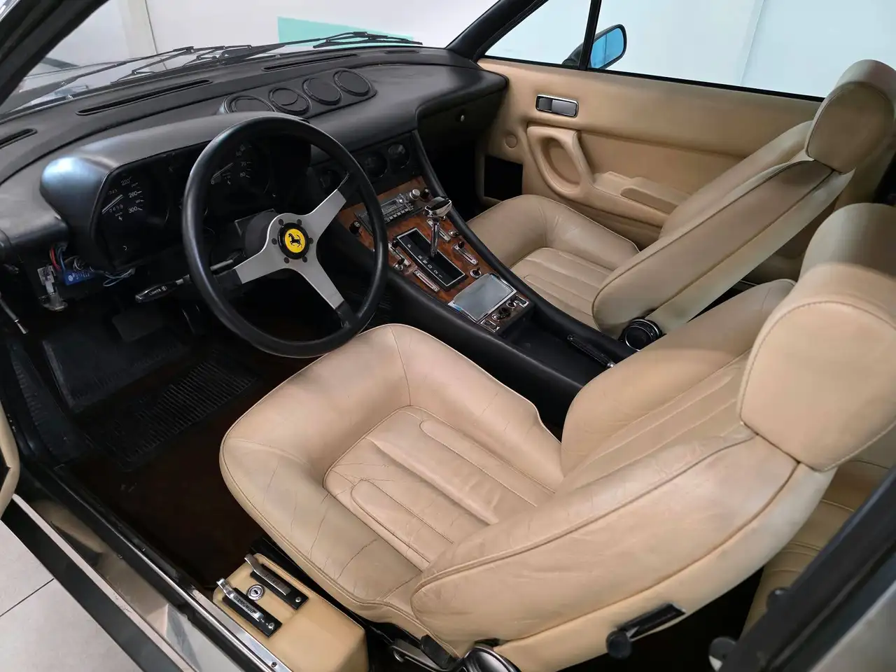 Ferrari 400 i Automatic - ASI, foto 3
