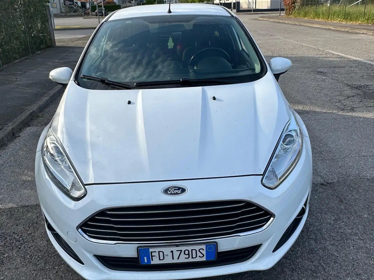 Ford Fiesta Fiesta 5p 1.5 tdci Titanium 75cv E6 Bianco - 2