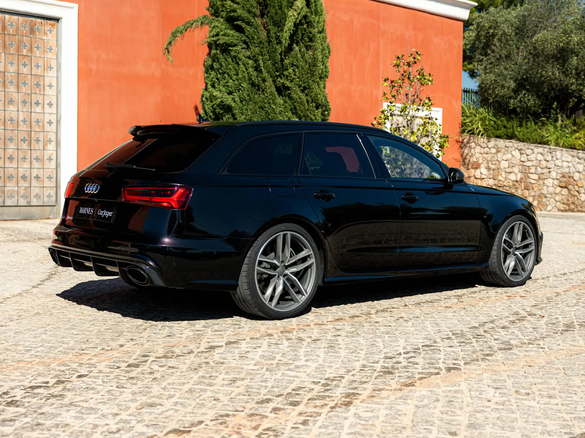 아우디 Audi RS6 Avant 2018 검정 사진 2