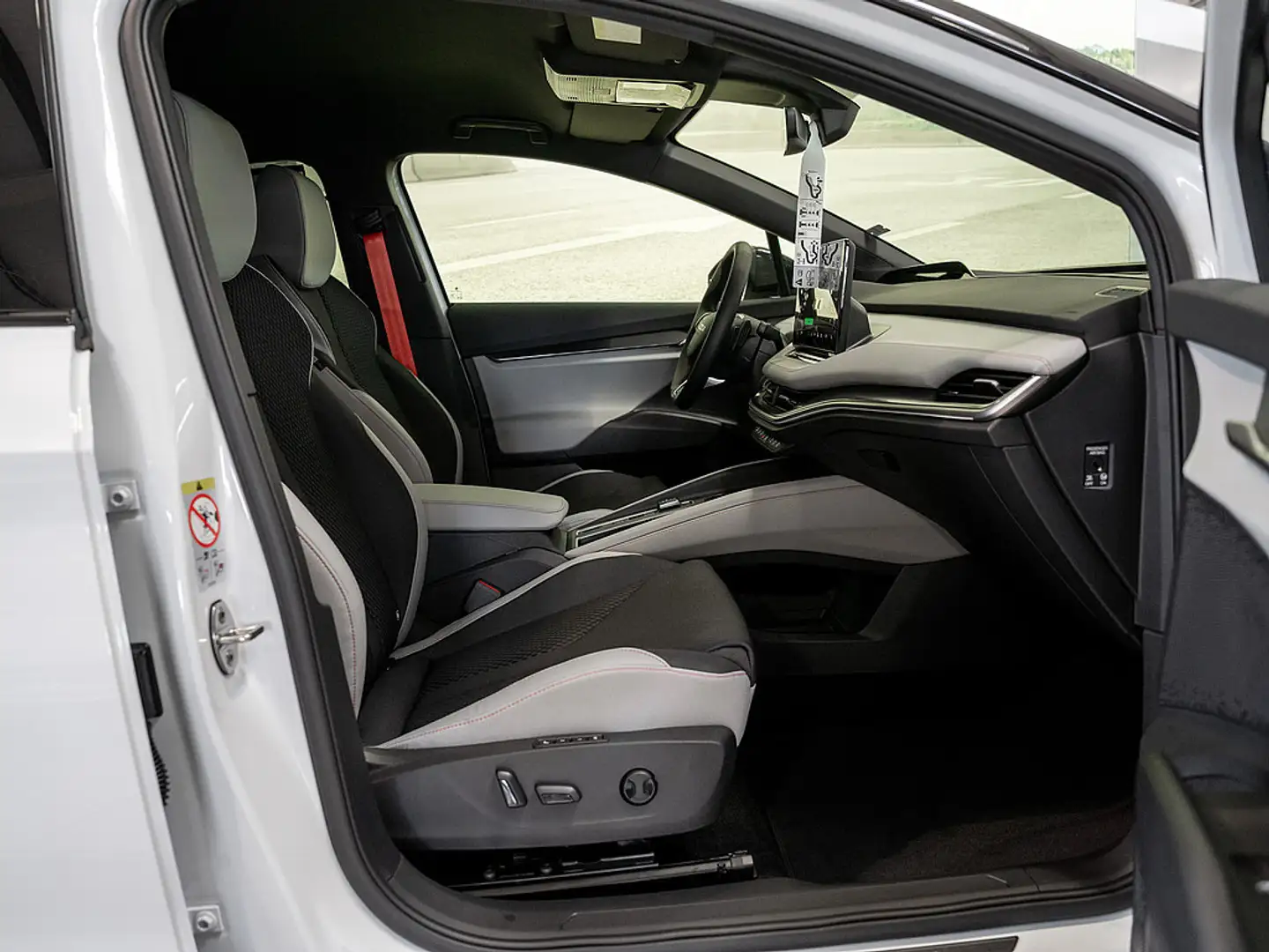 Skoda Elroq 85 Lodge MAXX WÄRMEPUMPE TRAVEL Wit - 2