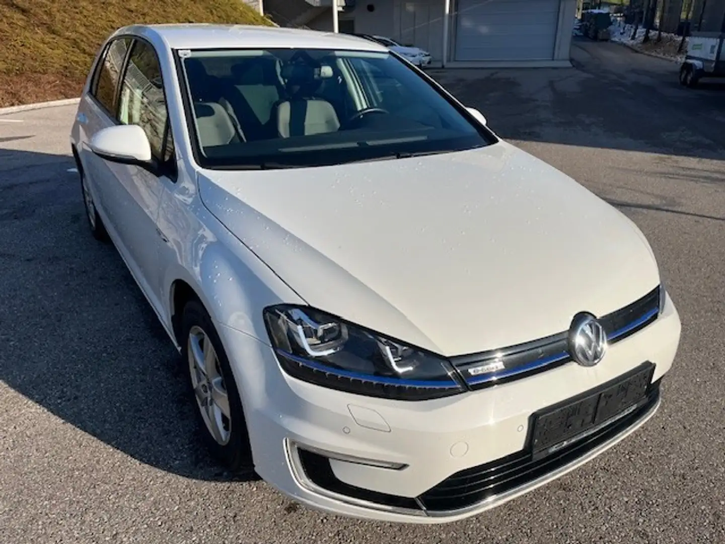 Volkswagen e-Golf e-Golf 24,2kWh (mit Batterie) - 1