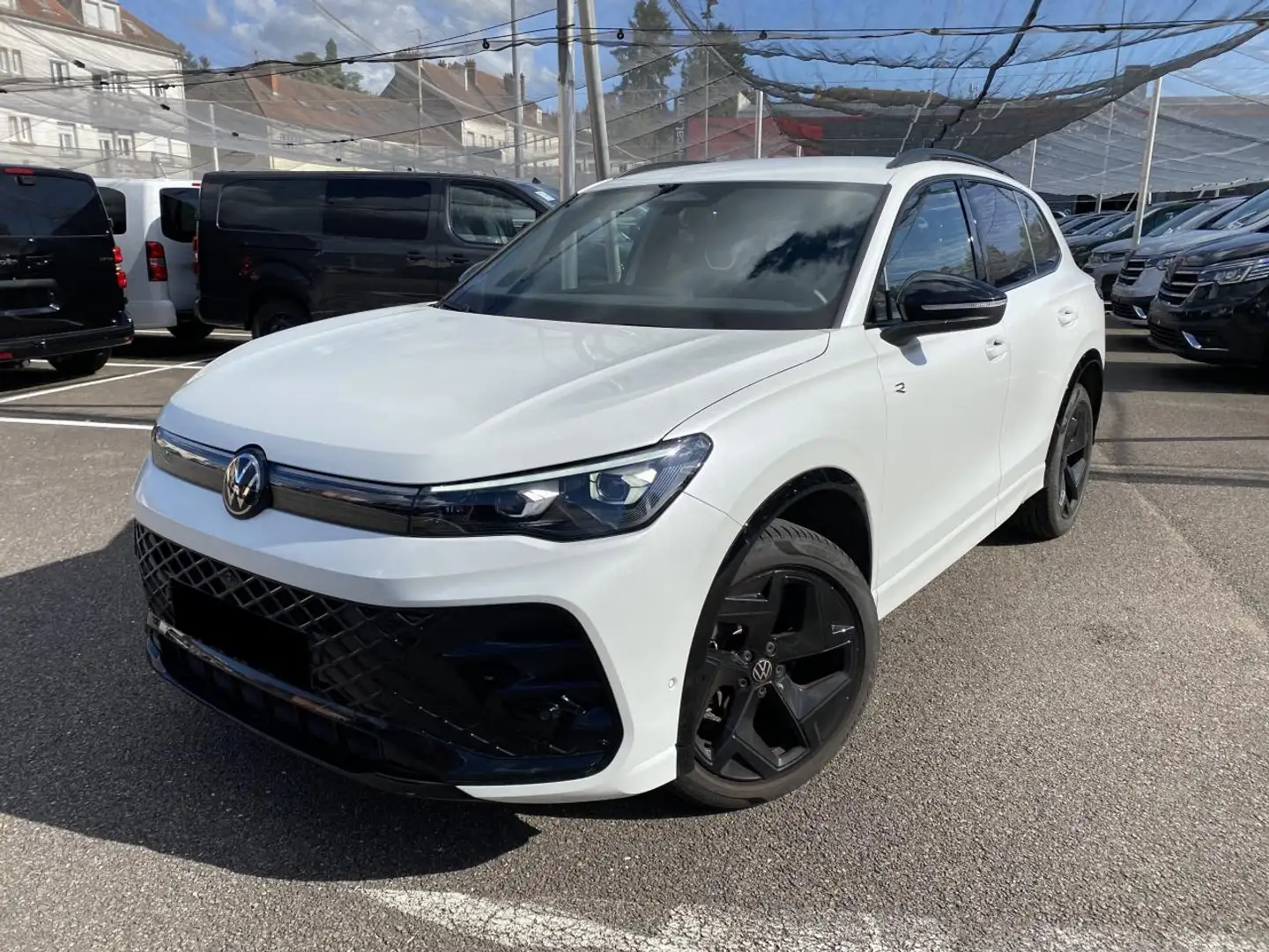 Volkswagen Tiguan III 1.5 ETSI 150 R-LINE DSG7 Weiß - 1