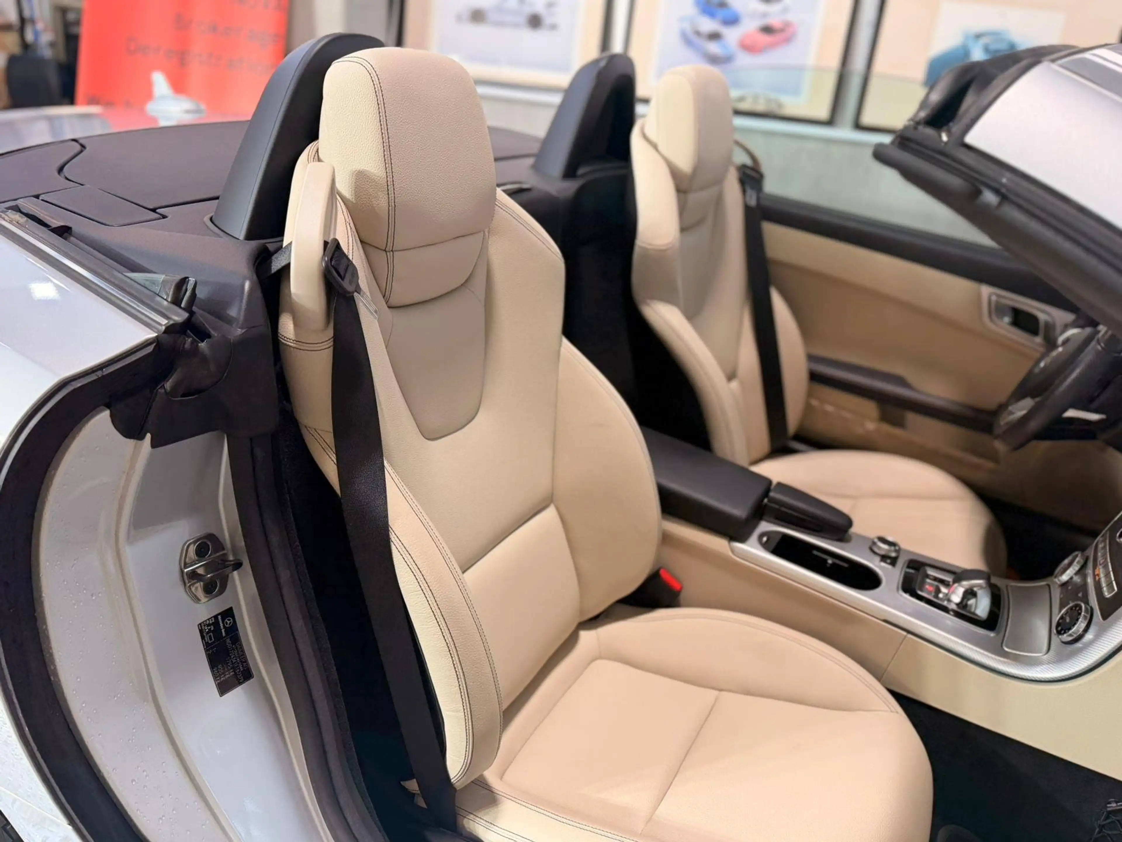 Mercedes-Benz SLC 200 SLC 200 9.000km! — photo 13