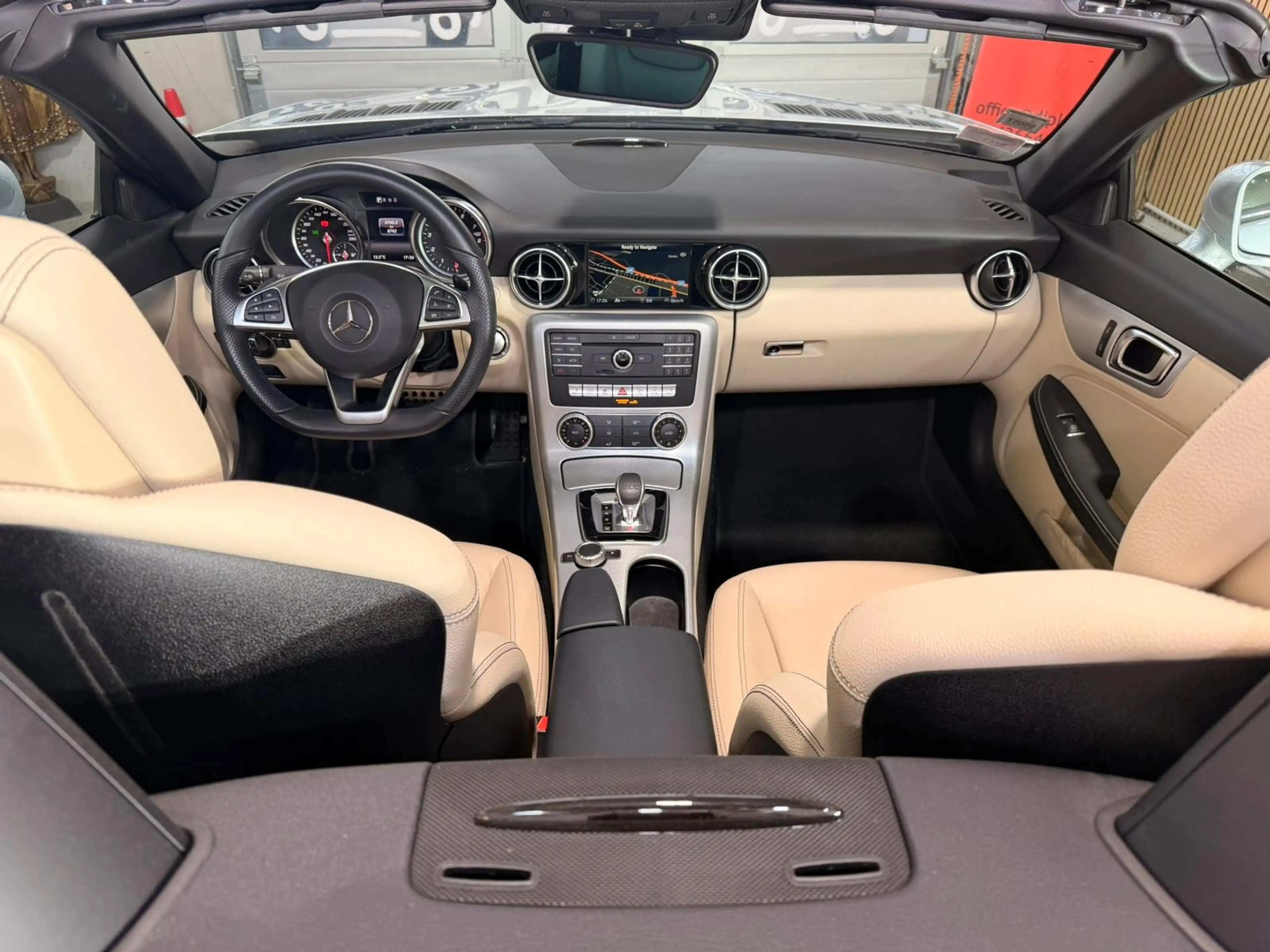 Mercedes-Benz SLC 200 SLC 200 9.000km! — photo 14