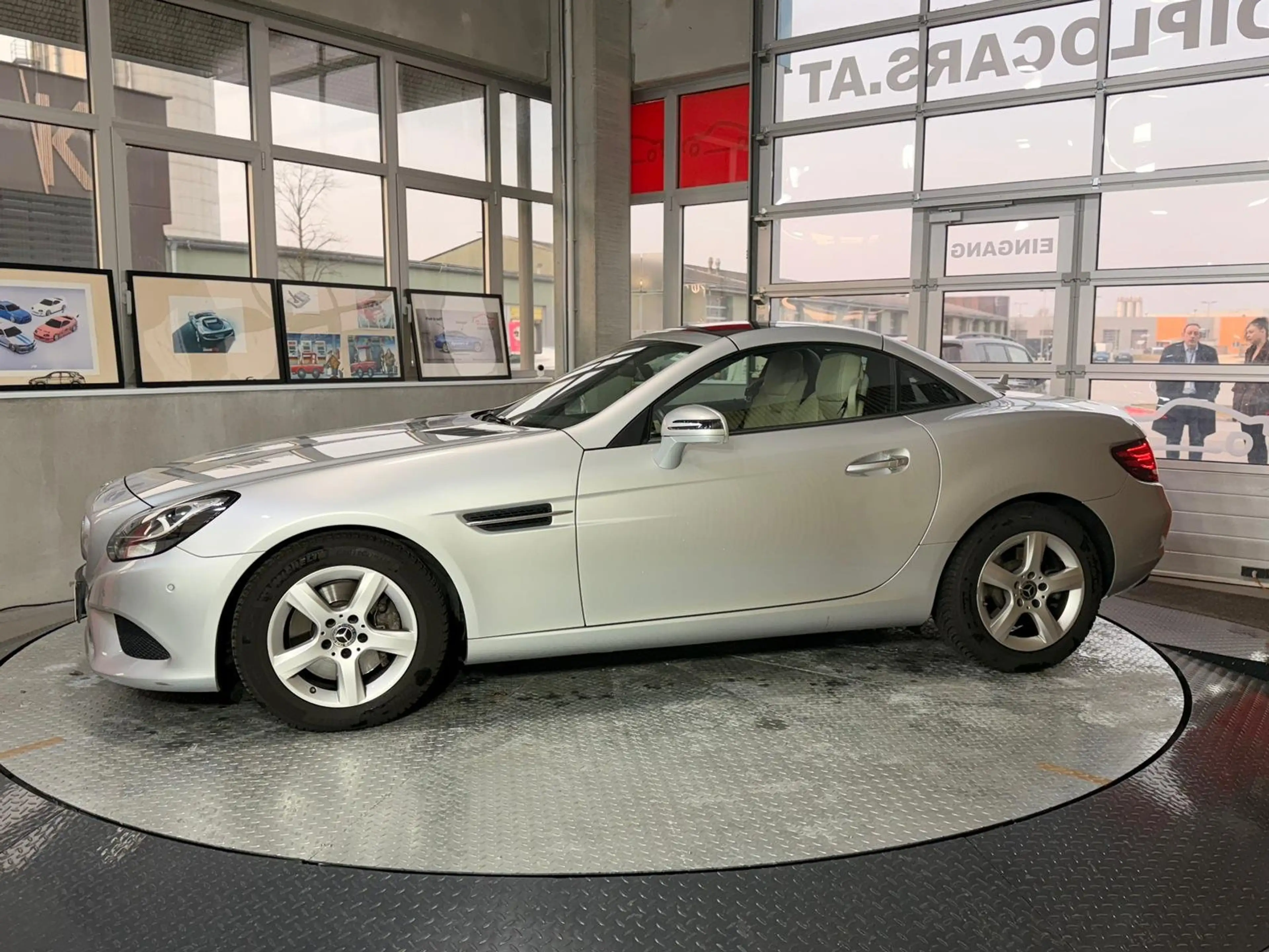 Mercedes-Benz SLC 200 SLC 200 9.000km! — photo 8