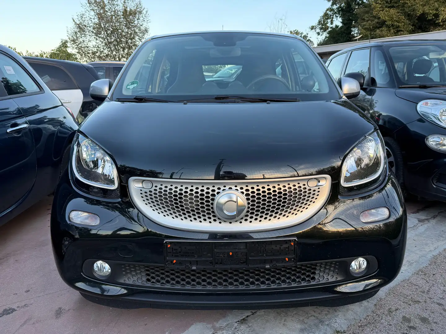 smart forFour Forfour 0.9 t Prime 90cv twinamic Schwarz - 2