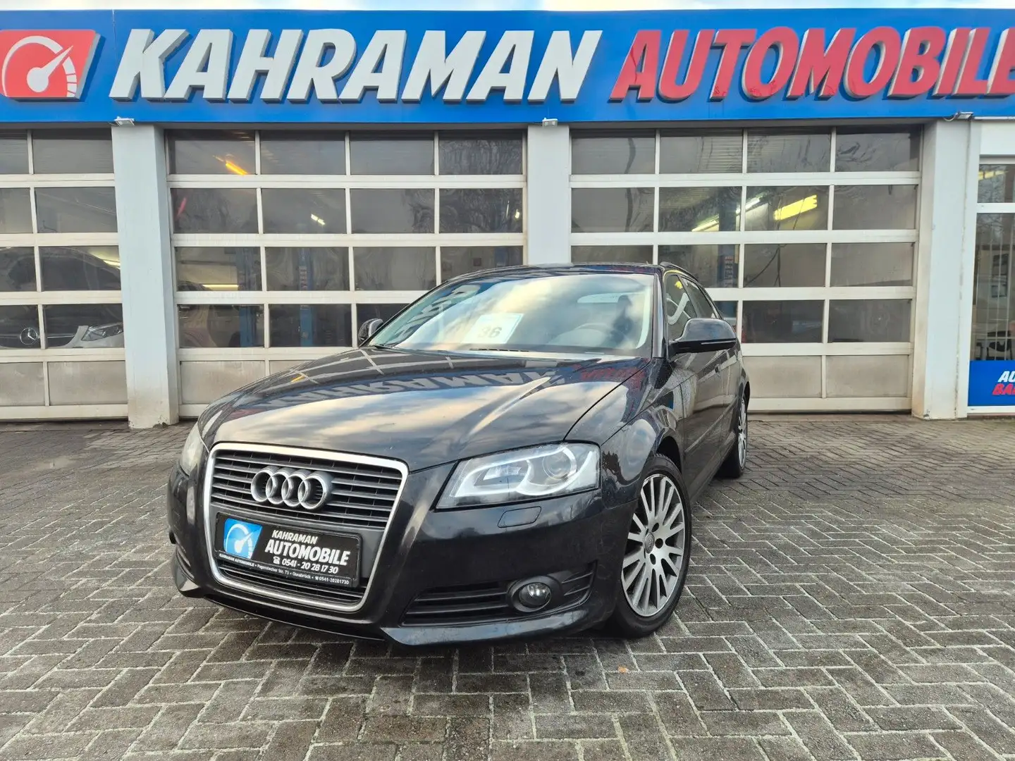 Audi A3 Sportback 2.0 TFSI Ambition Schwarz - 1