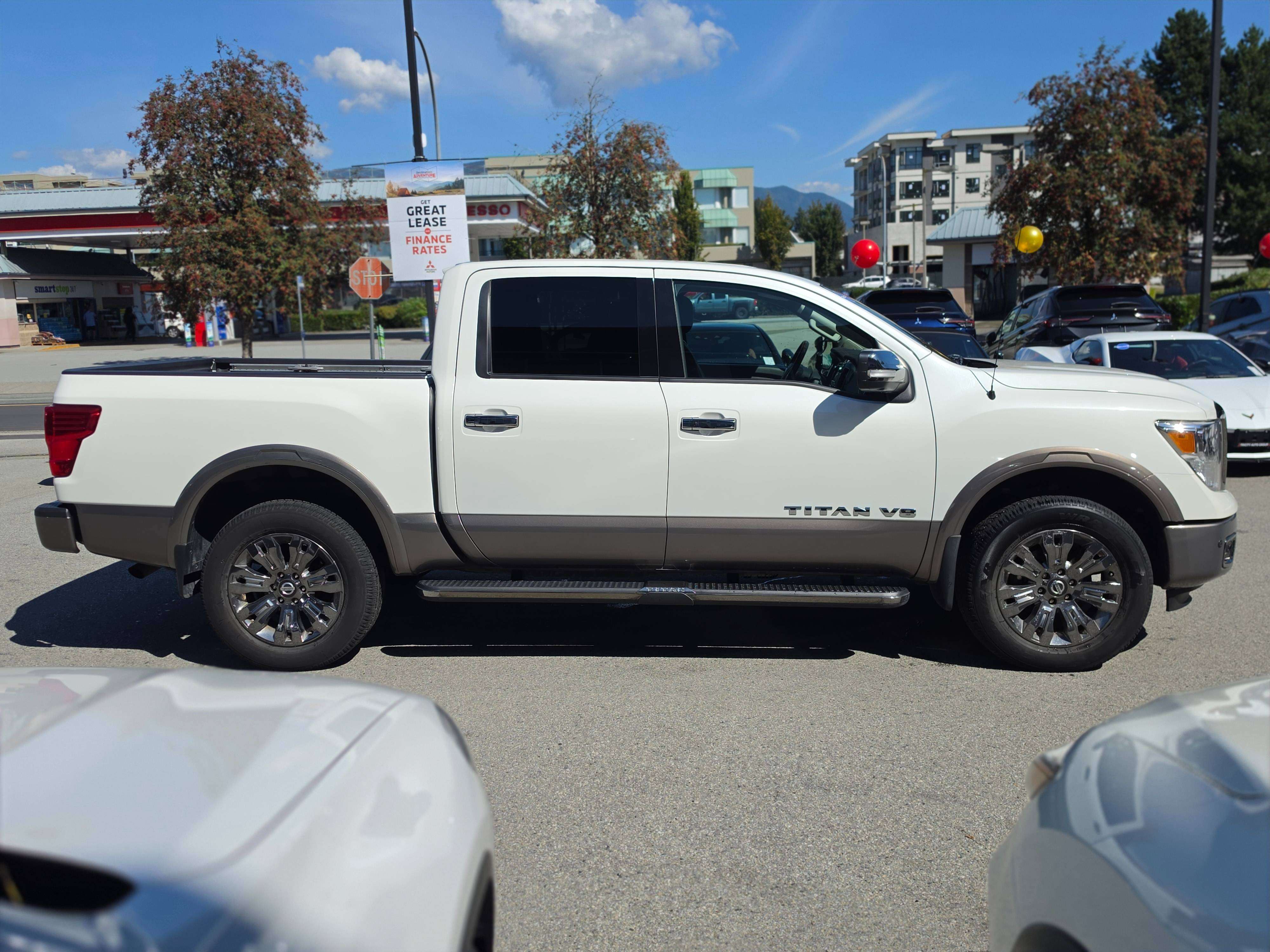 2019 Nissan Titan Platinum - 1 Owner, 360 Cameras, Heated Steering — снимка 1