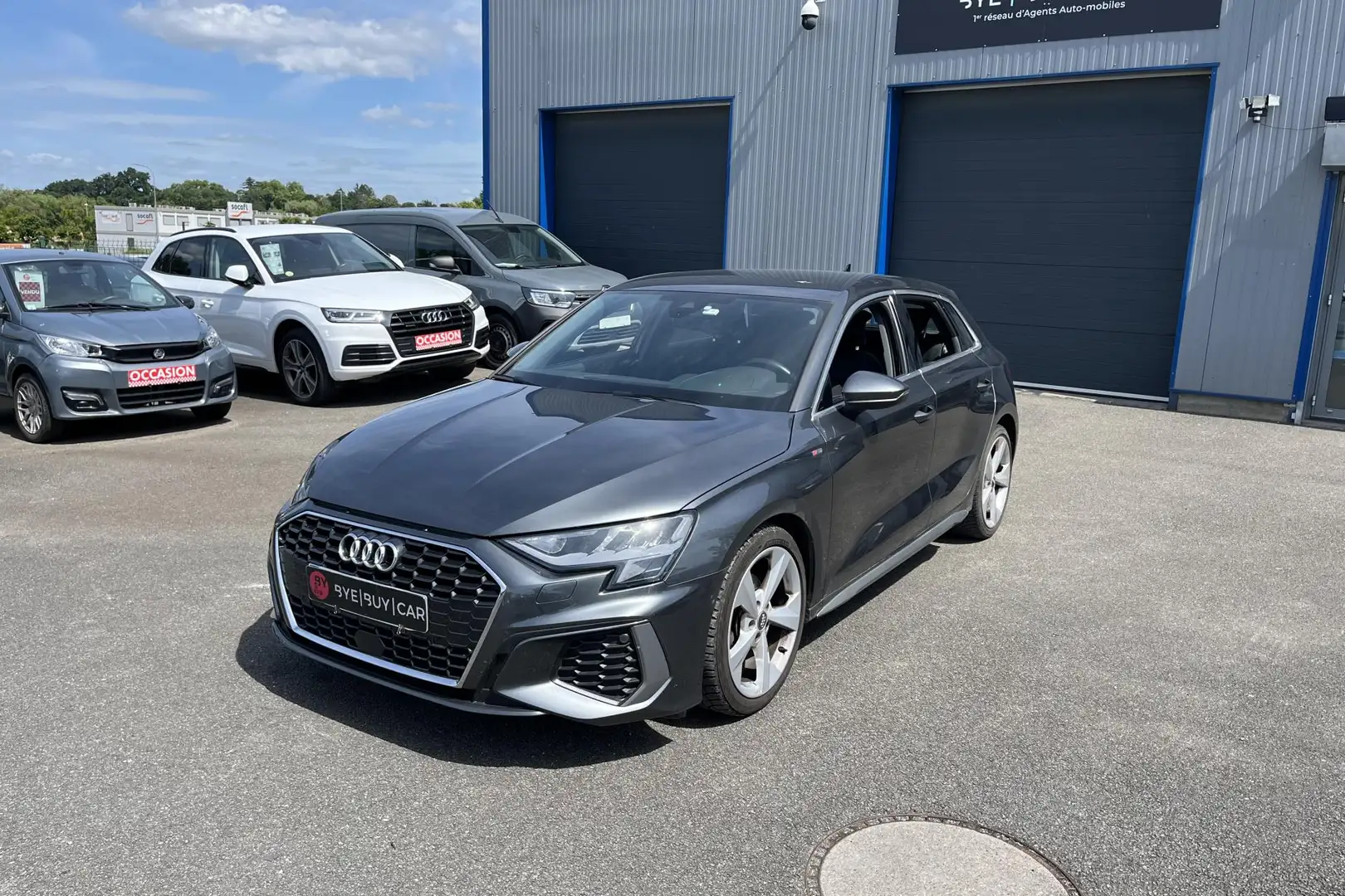 Audi A3 Sportback 1.5 35 TFSI 150 BV S-Tronic 7 S-line GAR Gris - 1