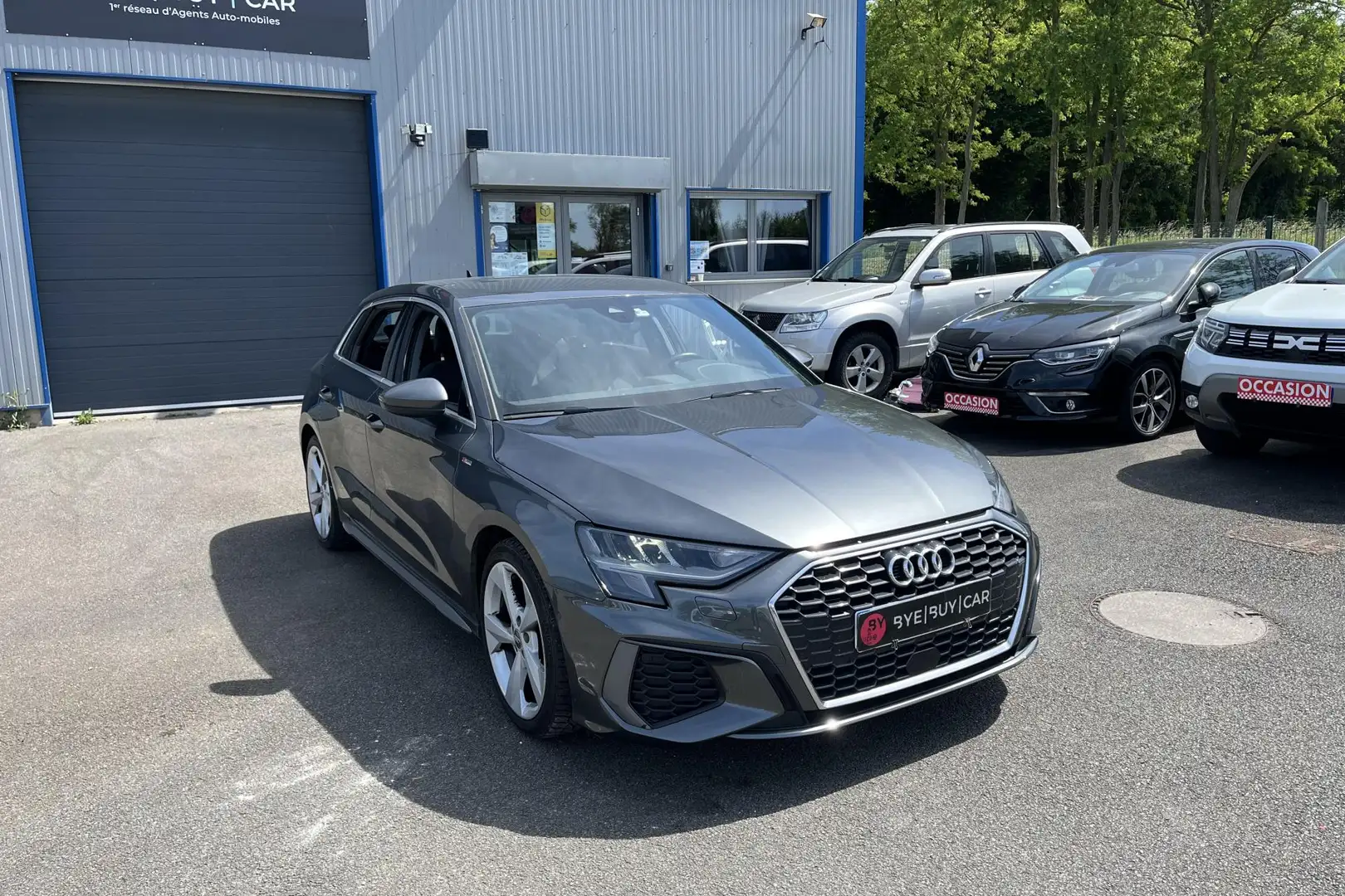 Audi A3 Sportback 1.5 35 TFSI 150 BV S-Tronic 7 S-line GAR Gris - 2