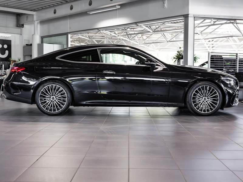 Mercedes-Benz CLA 250 CLE 180 Coupé , AMG MEMO DISTR KAMERA PANO SPUR — photo 4