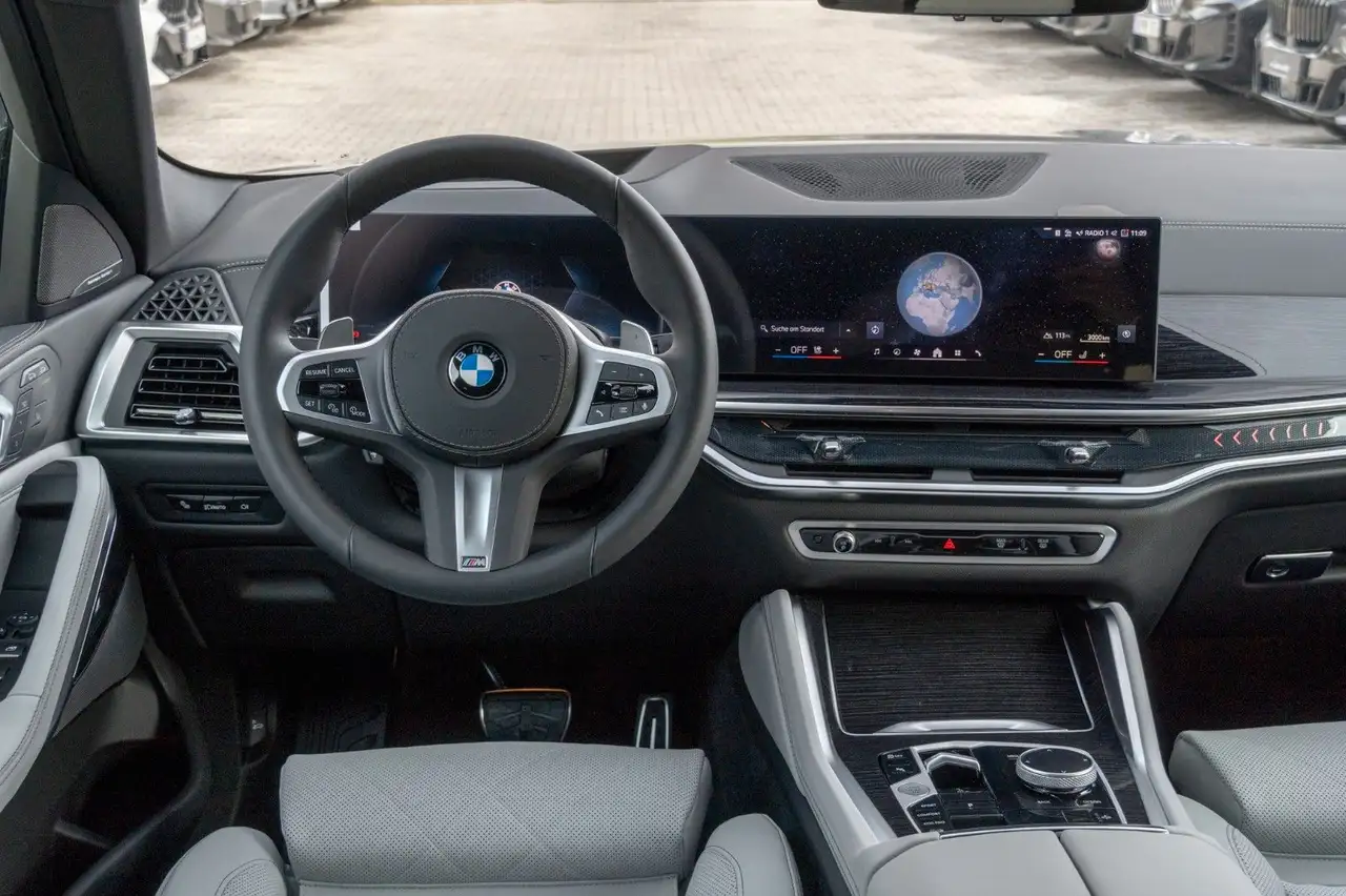 BMW X6 30d M SPORT.LUFTF.PANO.DR.ASS.H/K.360.22".AHK 13