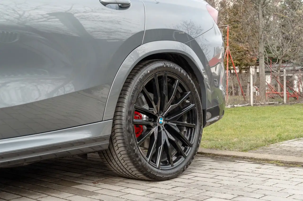 BMW X6 30d M SPORT.LUFTF.PANO.DR.ASS.H/K.360.22".AHK 10