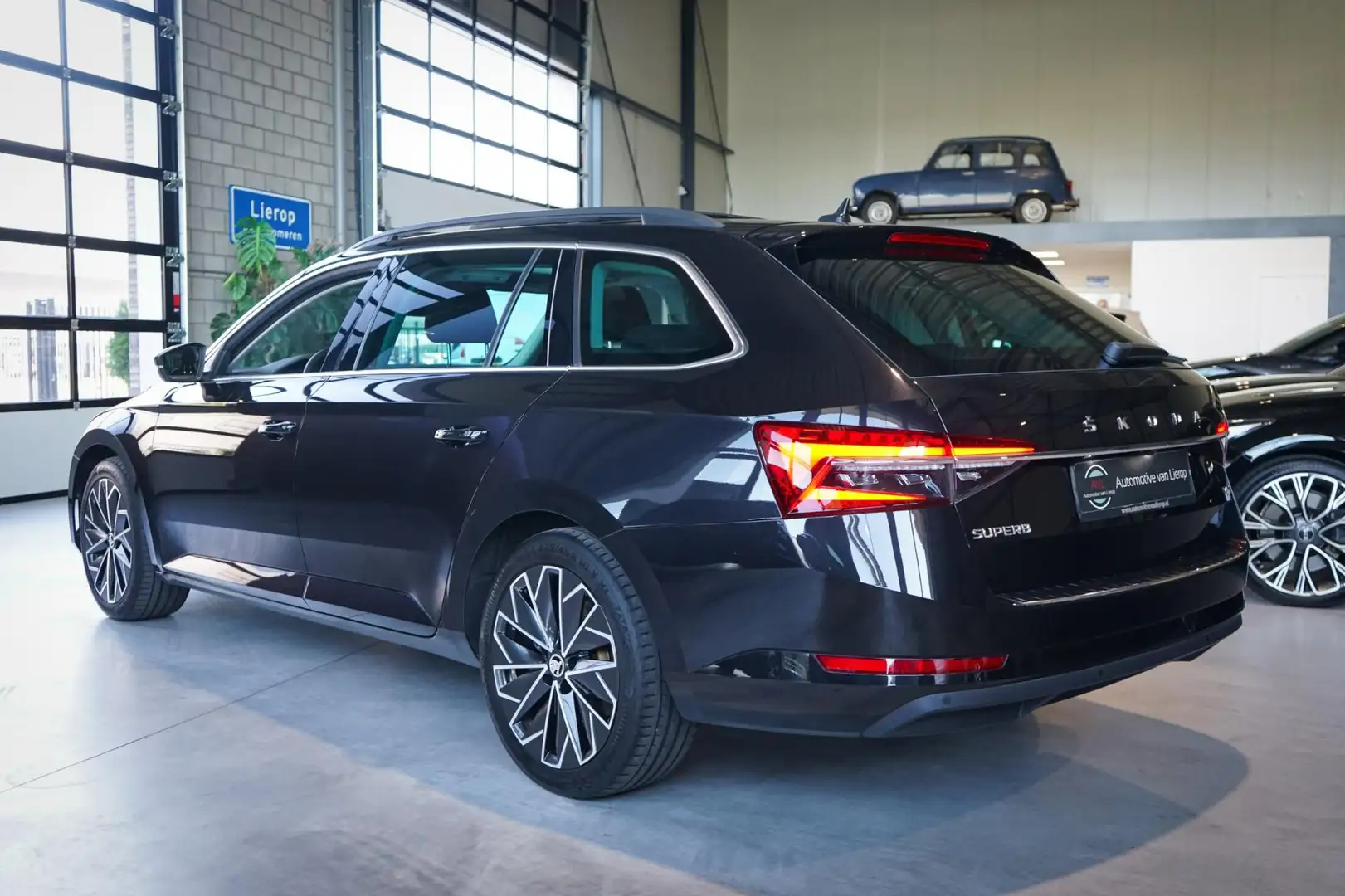Skoda Superb Combi 1.4 TSI iV Business Edition Plus | PANO | AD Zwart - 2