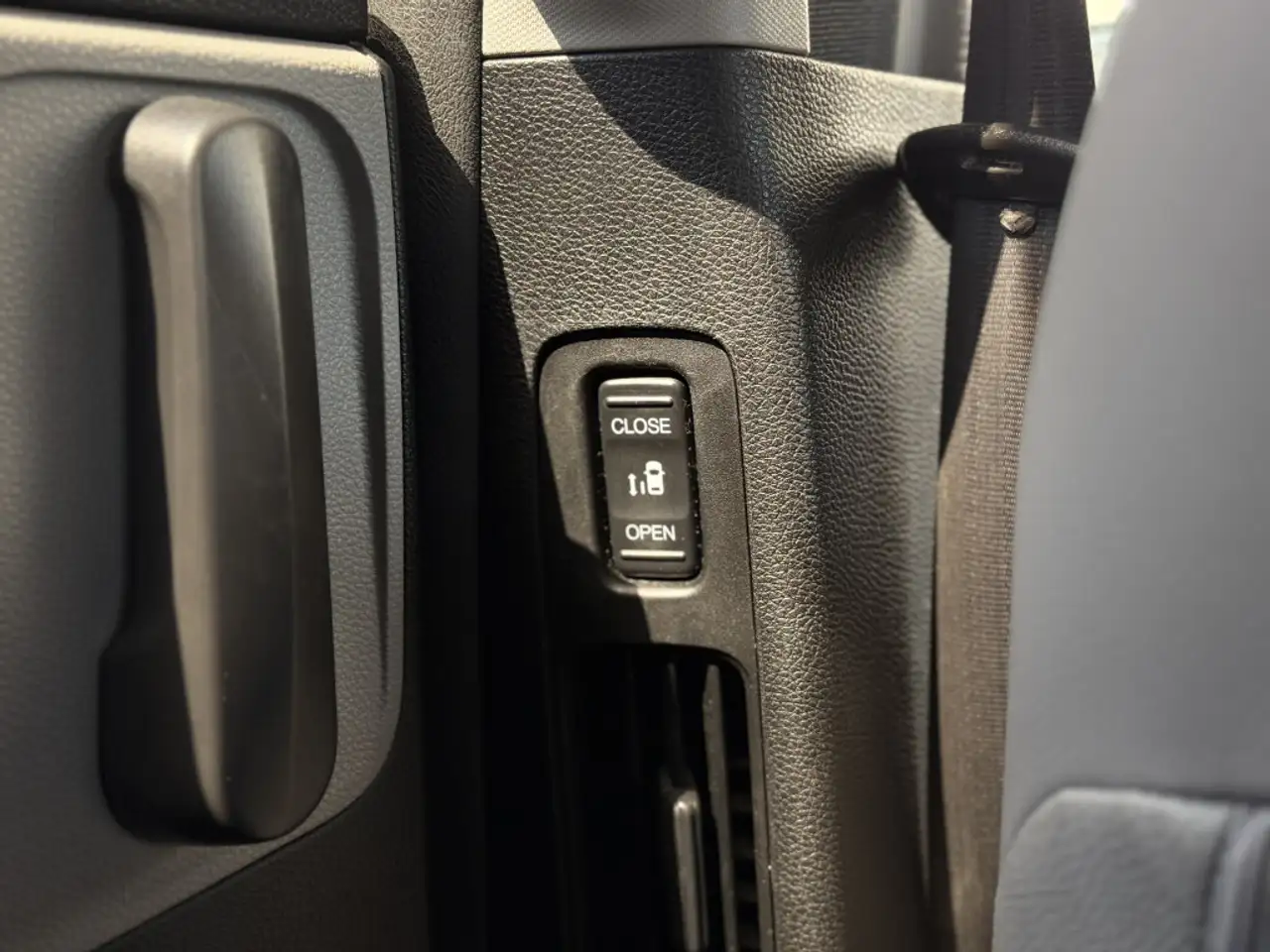 Honda Odyssey снимка Honda Odyssey