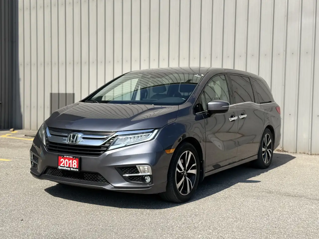 Honda Odyssey снимка Honda Odyssey
