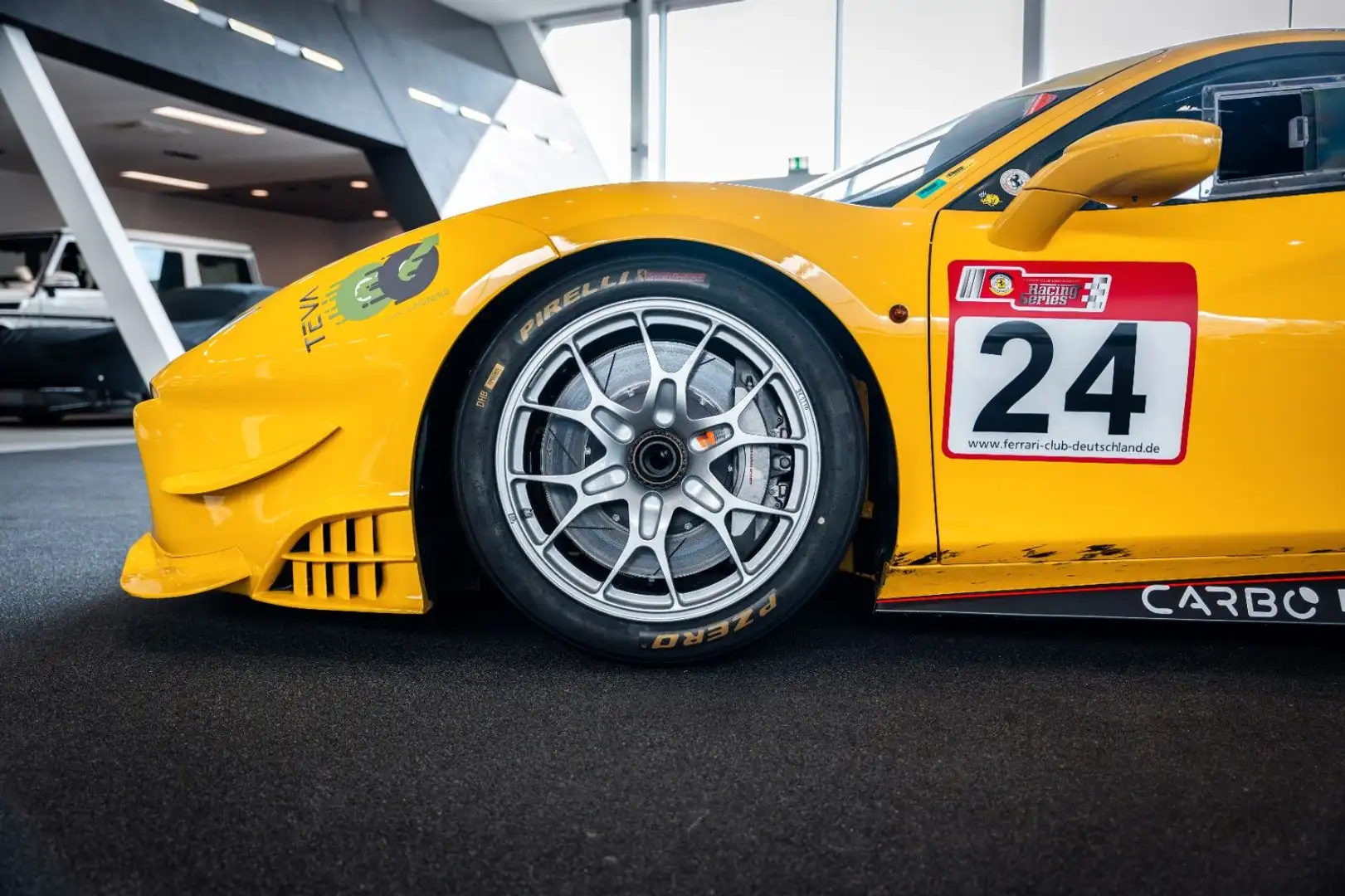 Ferrari 488 488 Challenge*DMSB Wagenpass*Unfallfrei* Gelb - 2