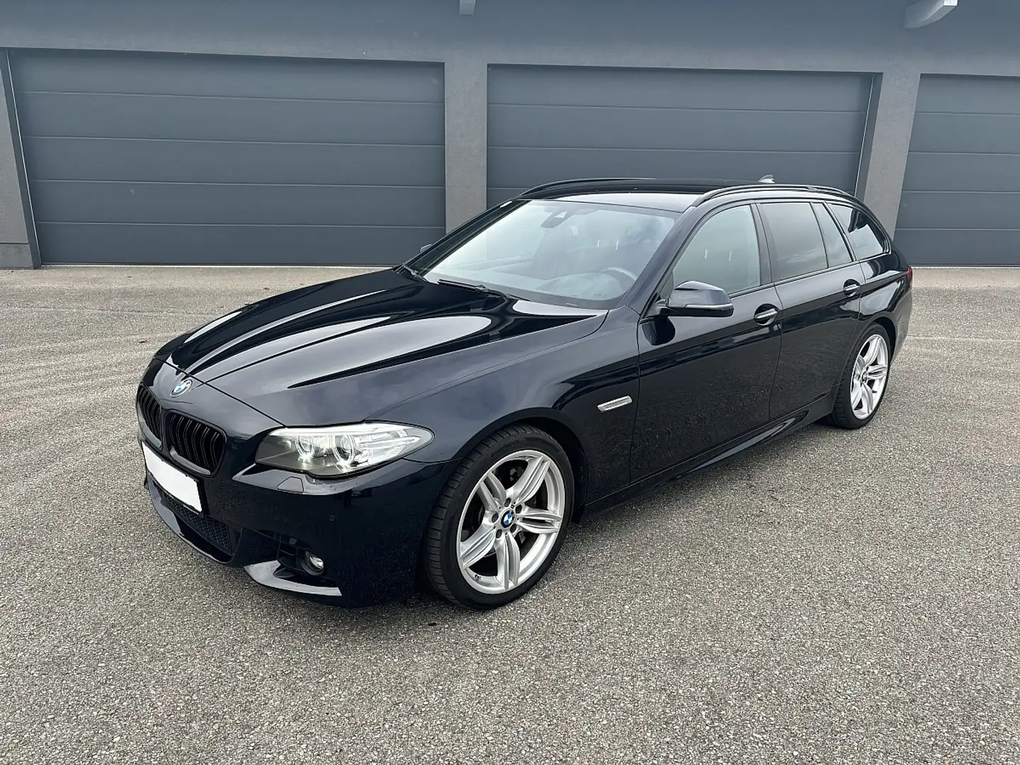 BMW 525 d Touring, MSport, AHK, HuD, elek. Sitz, Keyles... Schwarz - 1