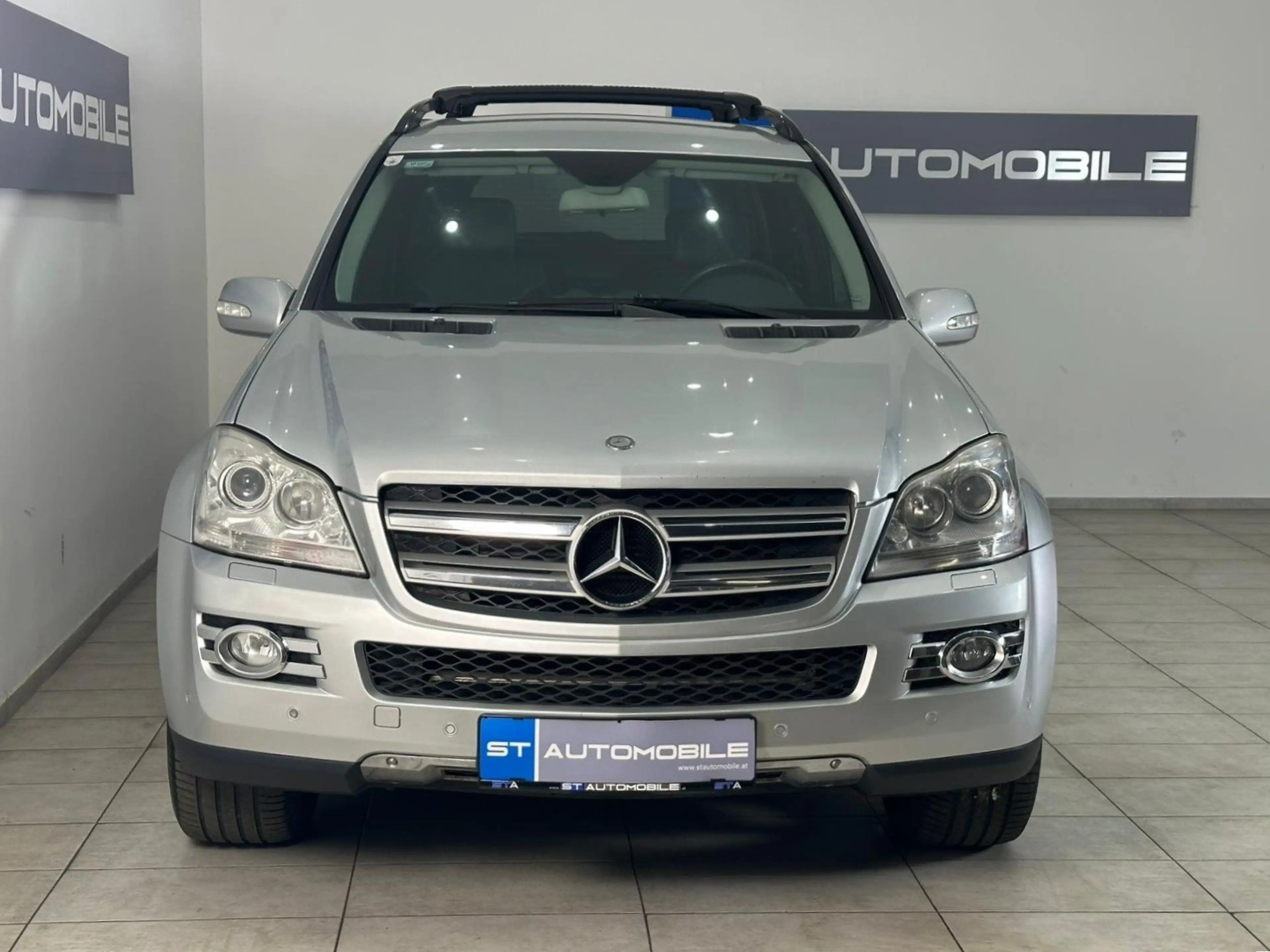 Mercedes-Benz GL 320 CDI 4Matic Aut. // NAVI // SITZHEIZUNG // LEDER — photo 3