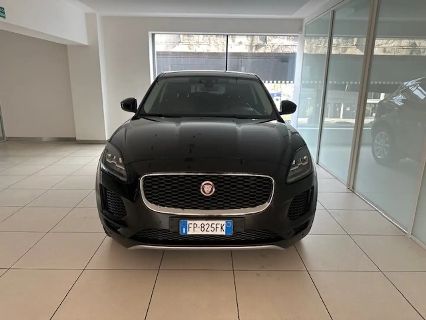 Jaguar E-Pace E-Pace 2017 2.0d i4 S awd 150cv auto Nero - 2