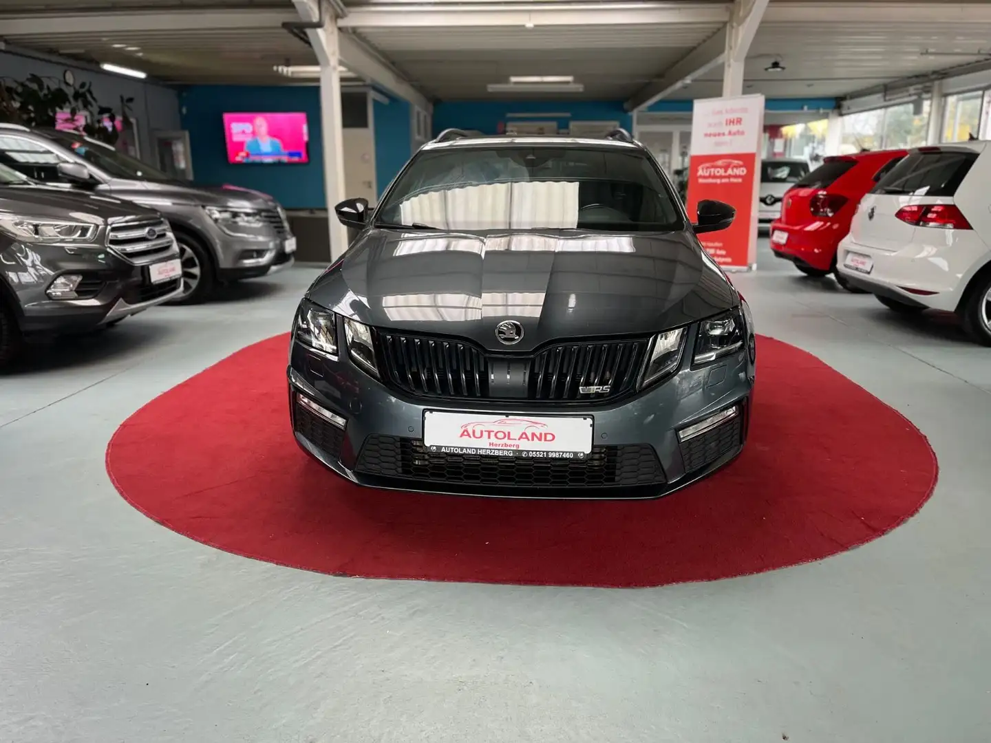 Skoda Octavia Combi RS 245 DSG NAVI AHK PANO KAMERA Grau - 2