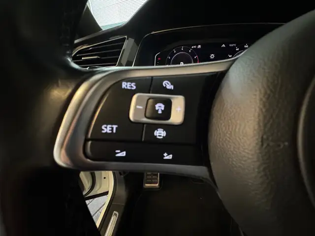 Volkswagen Tiguan view 14