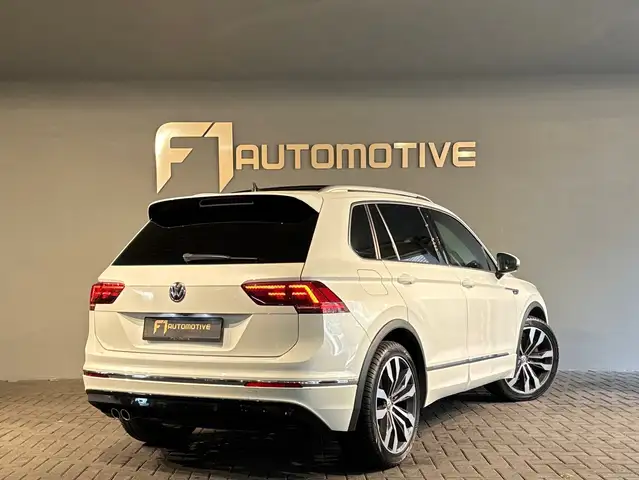 Volkswagen Tiguan view 3