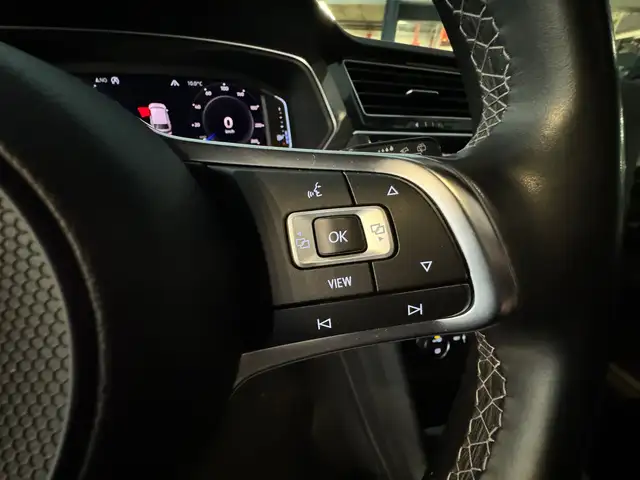 Volkswagen Tiguan view 15