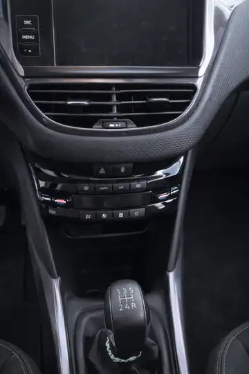 Peugeot 2008 1.6 e-HDI Active 2014, foto 8