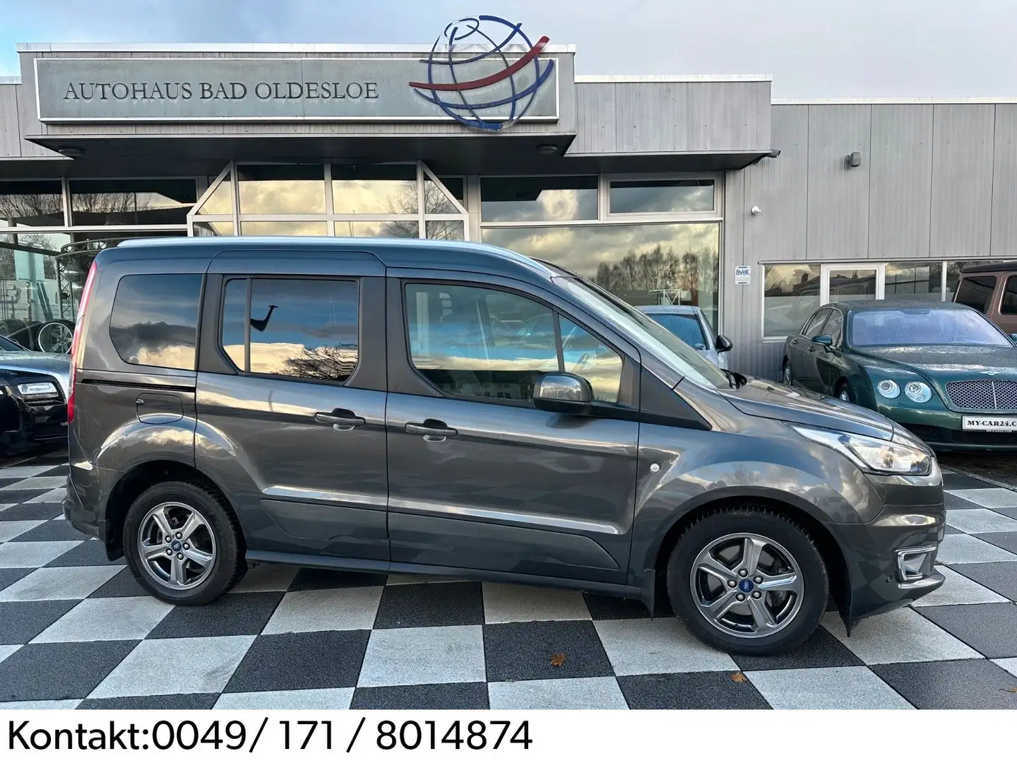 Ford Tourneo Connect Titanium,AHK,Pano,1.Hand Grau - 1