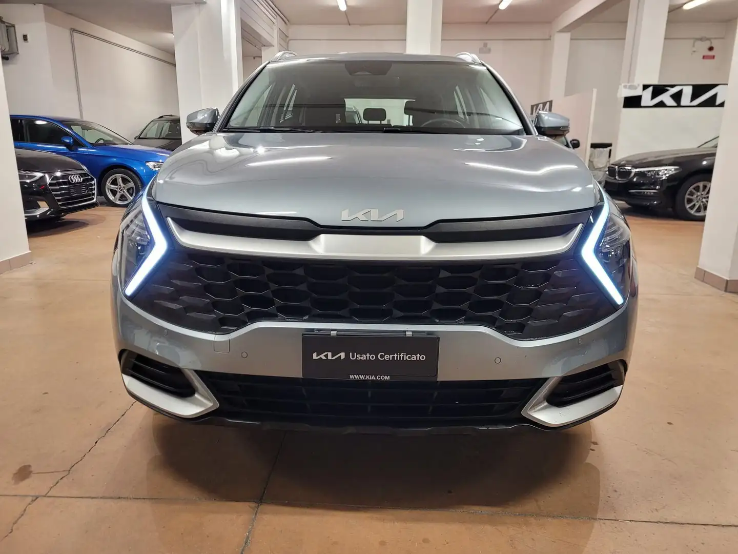 Kia Sportage Sportage 1.6 TGDi GPL Business Grau - 2