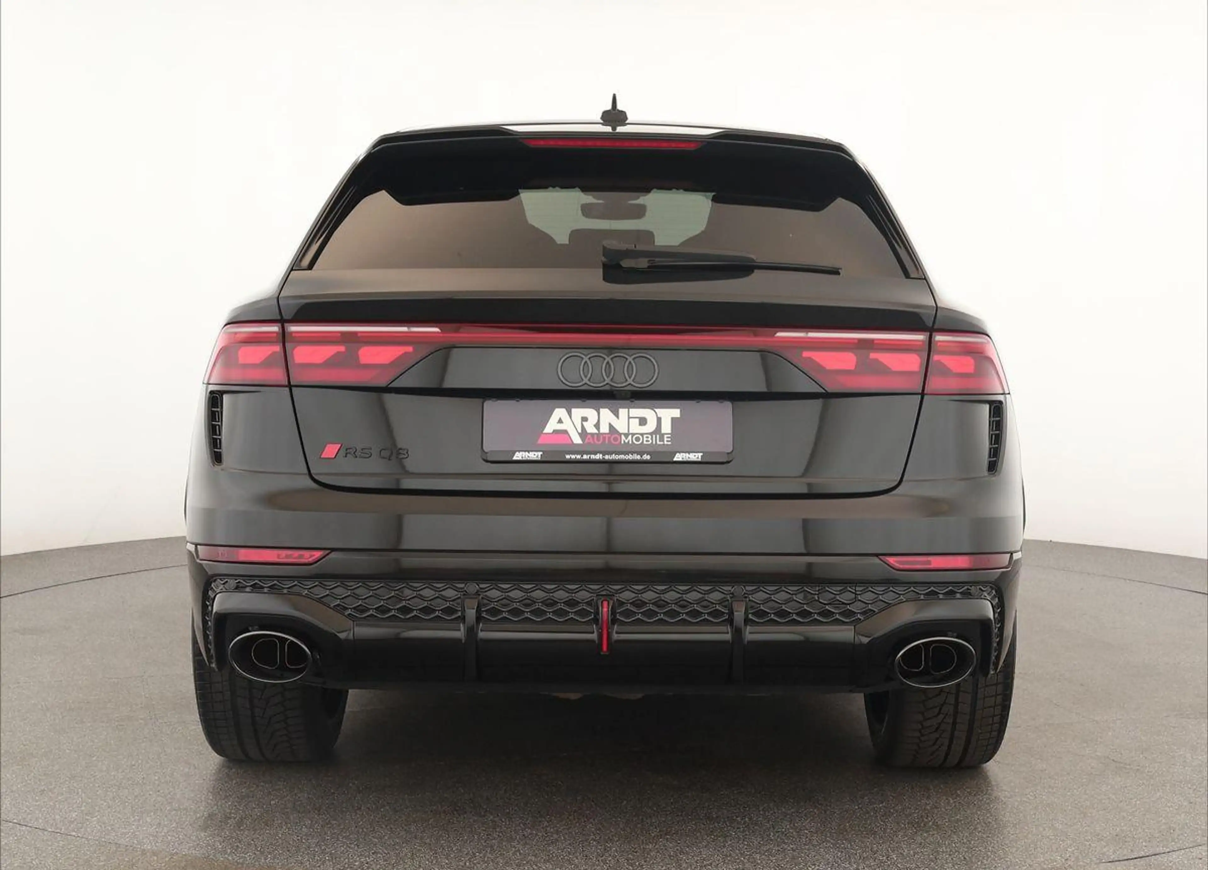 Audi RS Q8 SUV performance Laser Pano Vmax RSAbgas 23 — photo 6