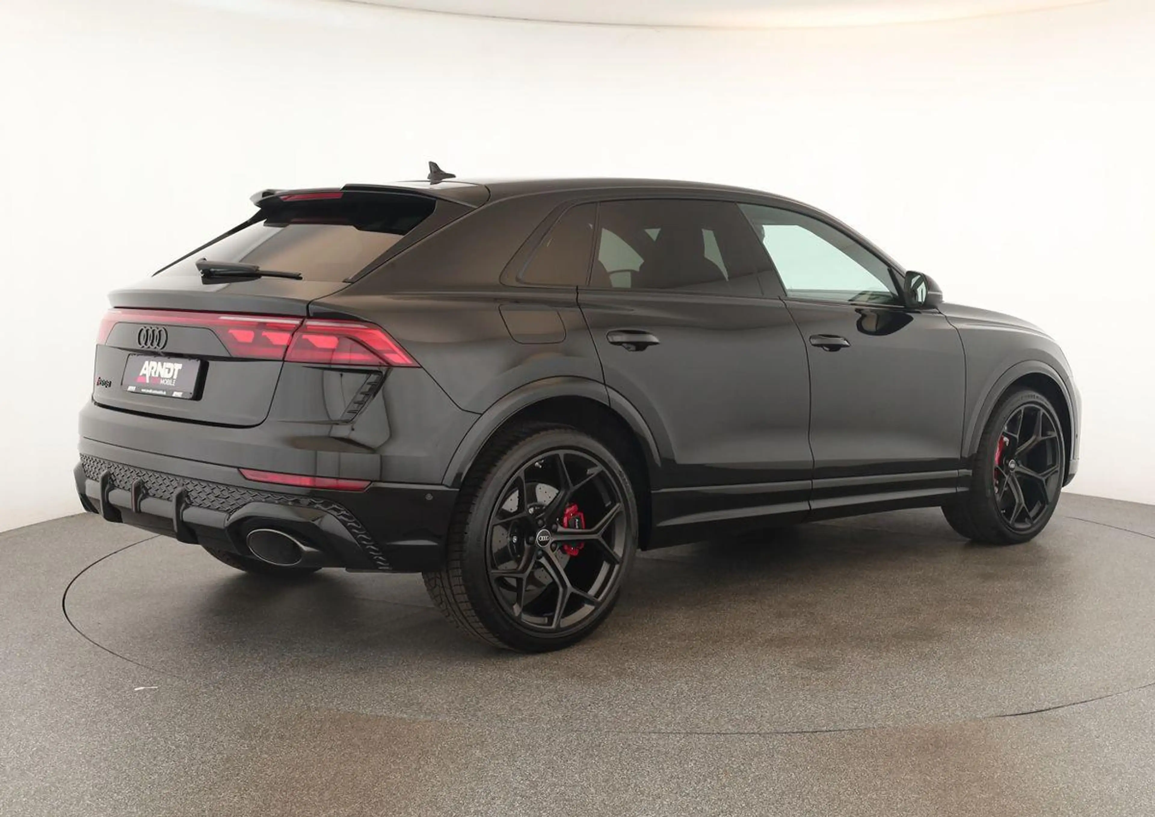 Audi RS Q8 SUV performance Laser Pano Vmax RSAbgas 23 — photo 5