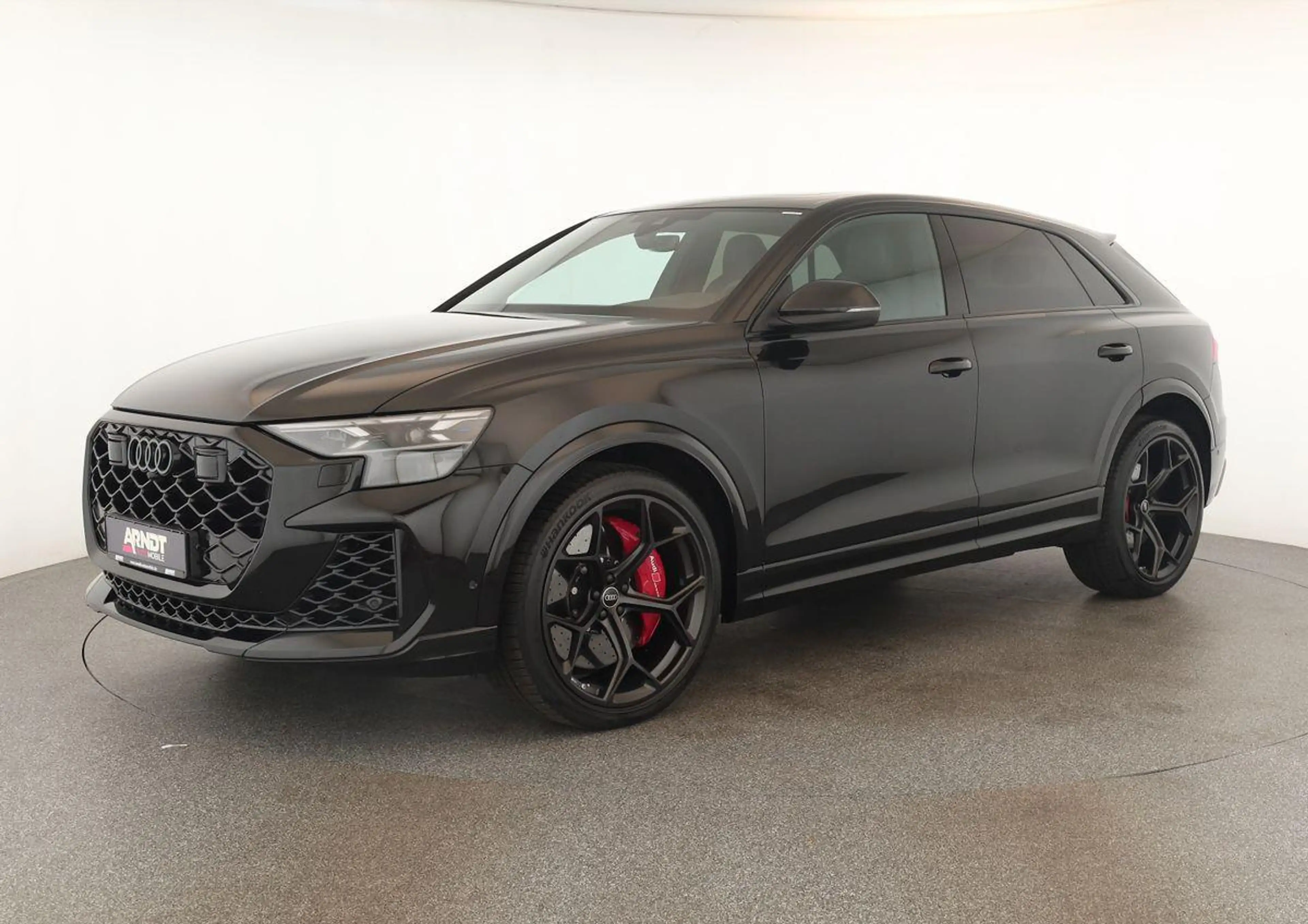 Audi RS Q8 SUV performance Laser Pano Vmax RSAbgas 23 — photo 2