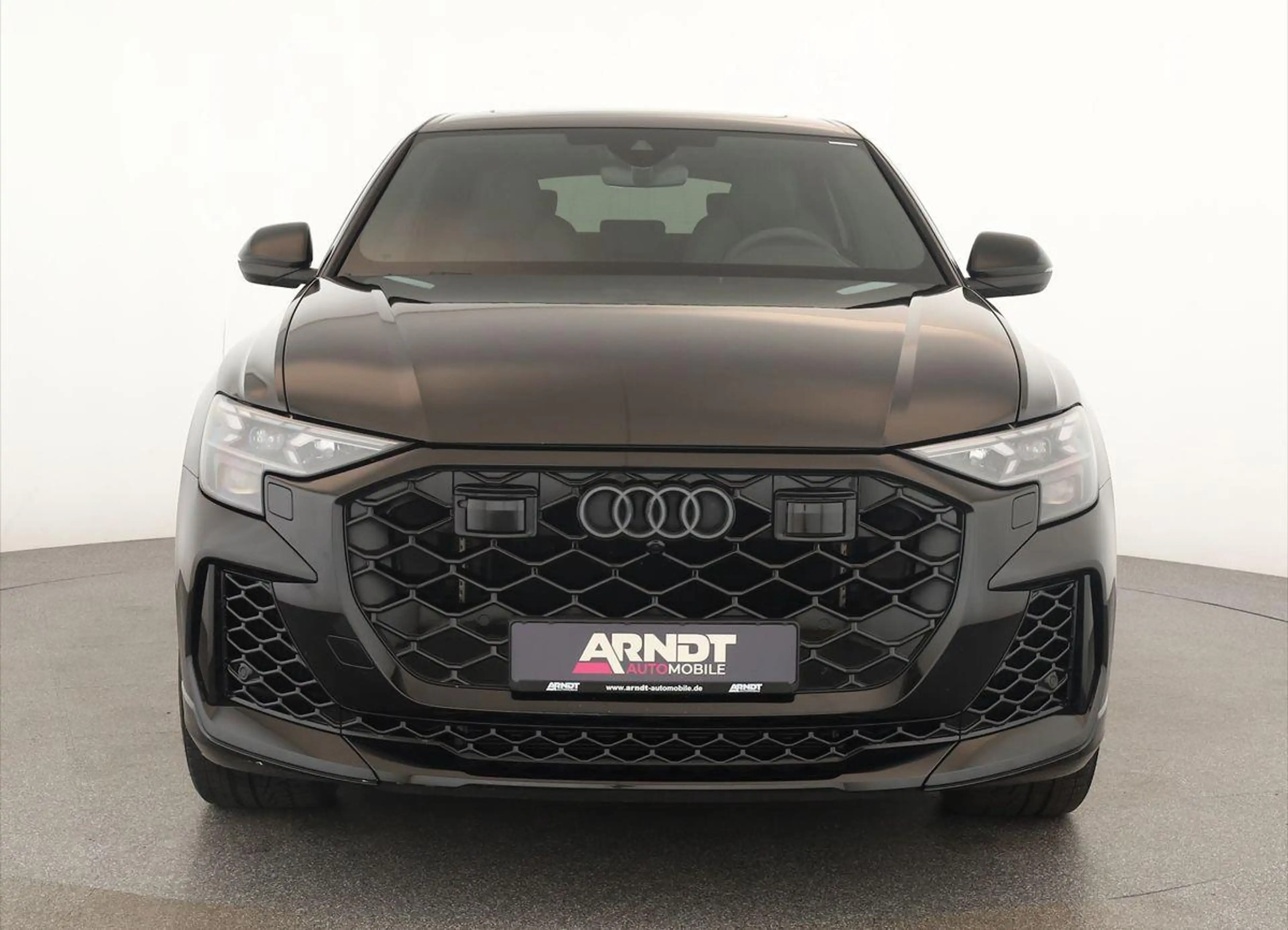 Audi RS Q8 SUV performance Laser Pano Vmax RSAbgas 23 — photo 3