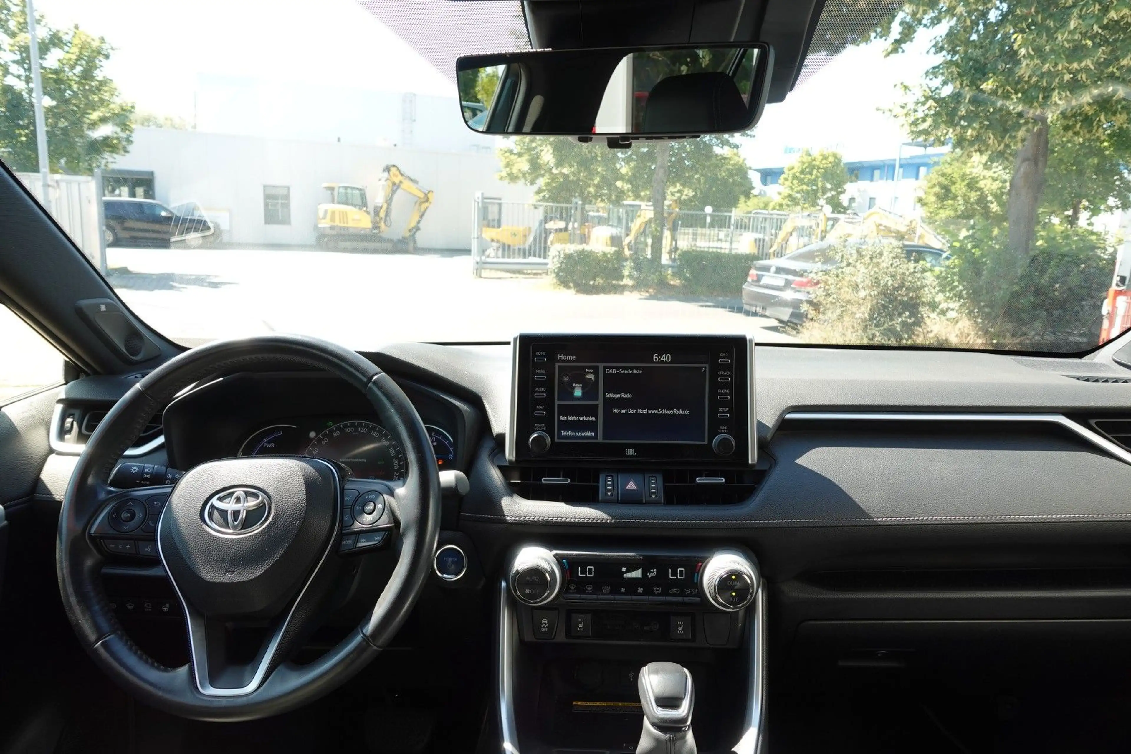 Toyota RAV 4 2.5 Hybrid Black Edition Allrad 3J Garanti — photo 13