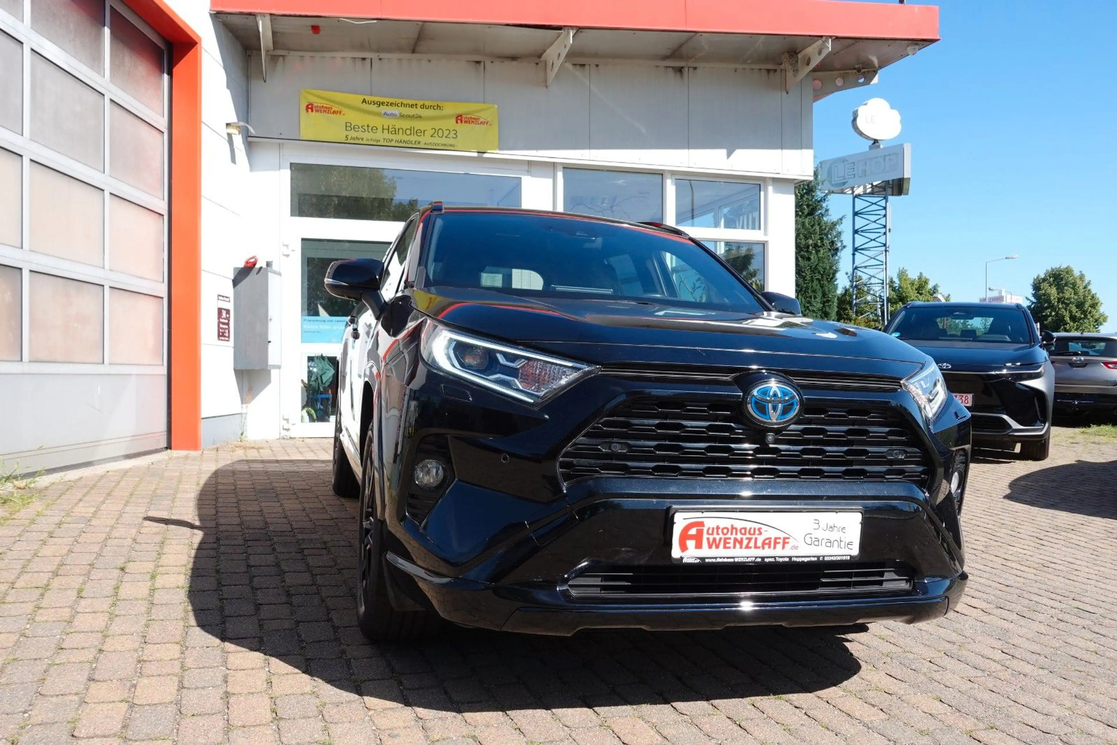 Toyota RAV 4 2.5 Hybrid Black Edition Allrad 3J Garanti — photo 2