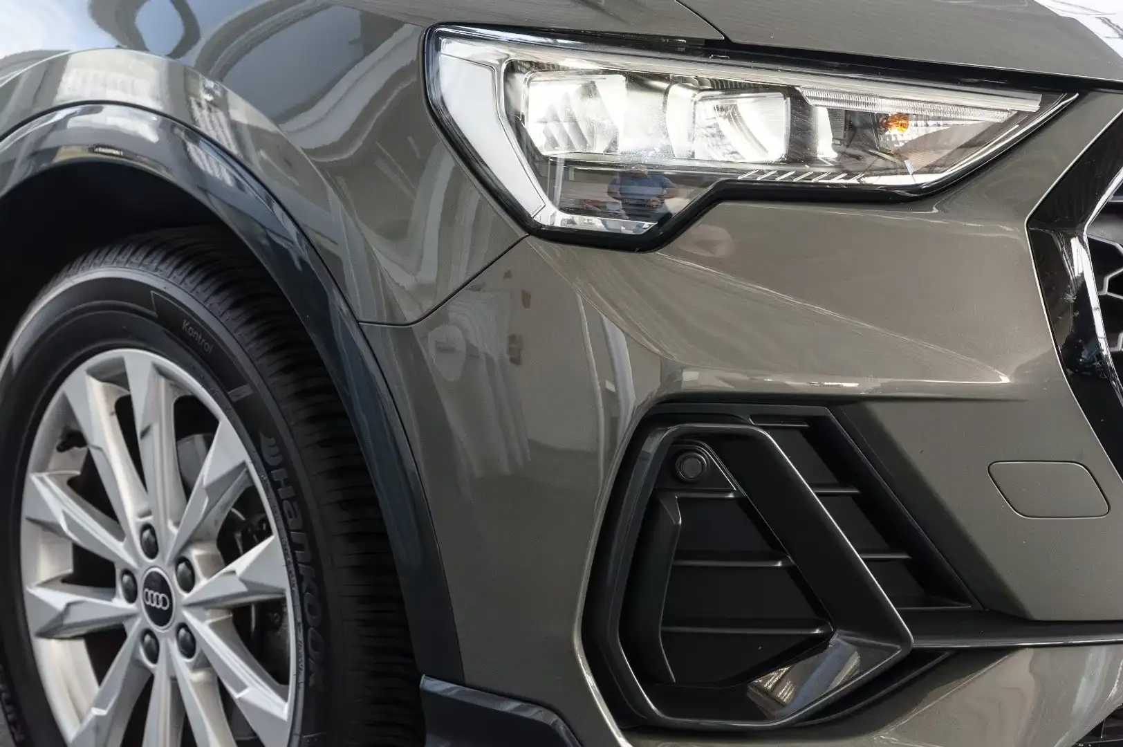 Audi Q3 Sportback 35 2.0 tdi Identity Black 2021 150cv Gris - 2