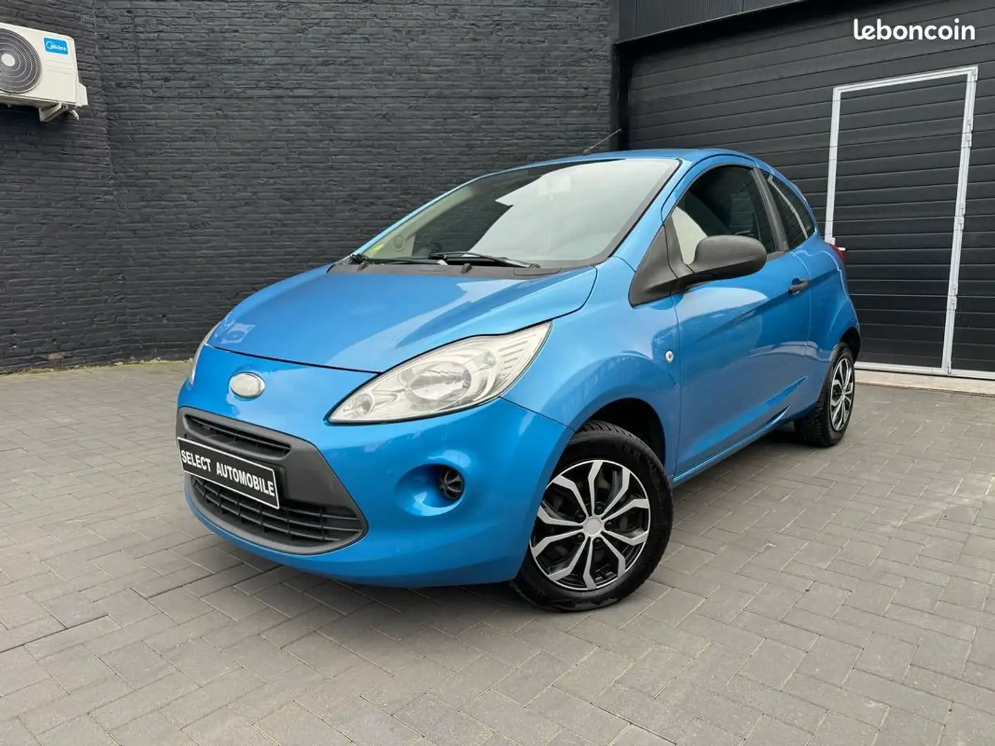 Ford Ka/Ka+ 1.2 69CH AMBIENTE GARANTIE Modrá - 1
