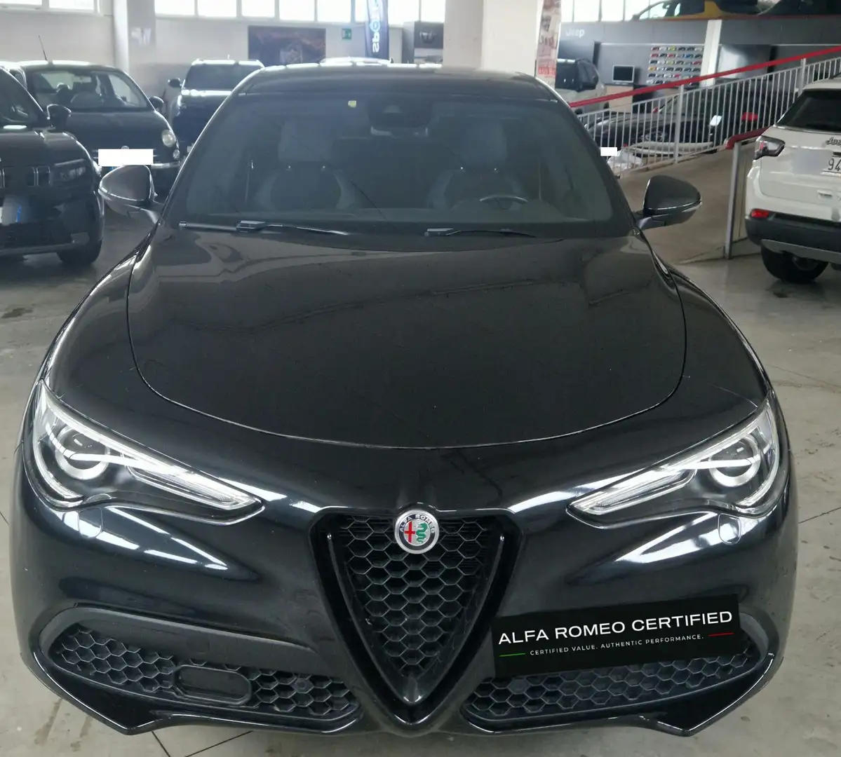 Alfa Romeo Stelvio Stelvio 2.2 t Veloce Ti Q4 210cv auto Zwart - 2