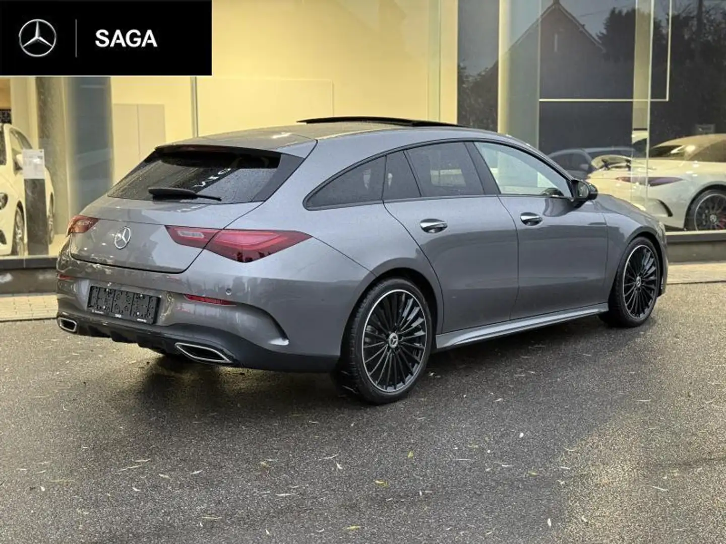 Mercedes-Benz CLA 180 sb Facelift AMG Pack Night Pan Grijs - 2