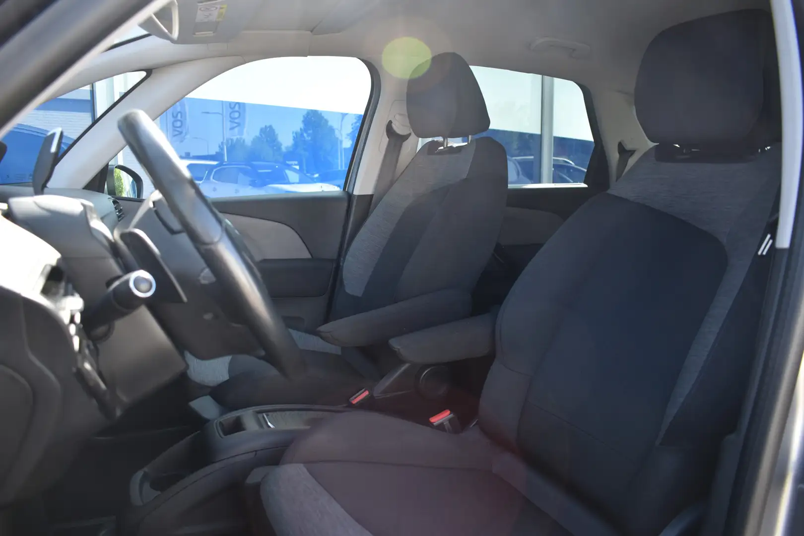 Citroen C4 Picasso PureTech 130 EAT6 Shine Navi | Trekhaak | Airco | Gris - 2