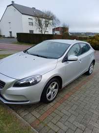 V40 2.0 D2 Kinetic