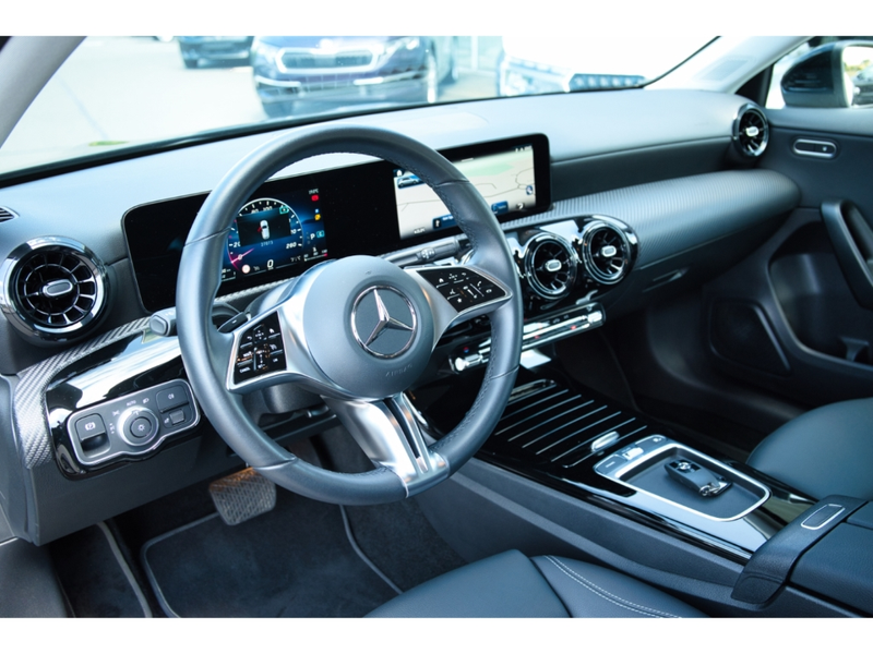 Mercedes-Benz A 180 d Navi Digitales Cockpit LED SHz DAB Tempo — photo 12
